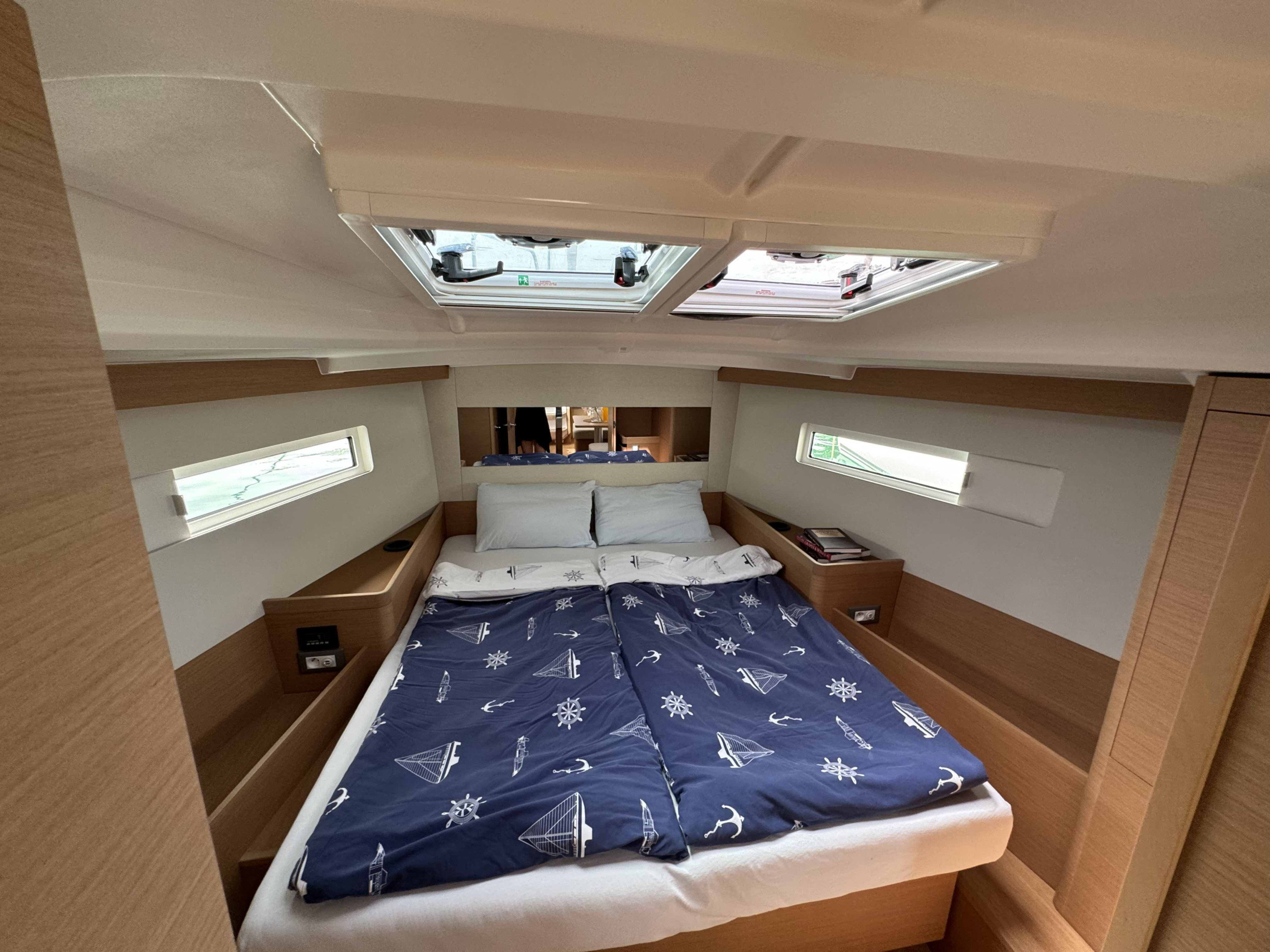 Sun Odyssey 440 - 3 cabins — photo 10