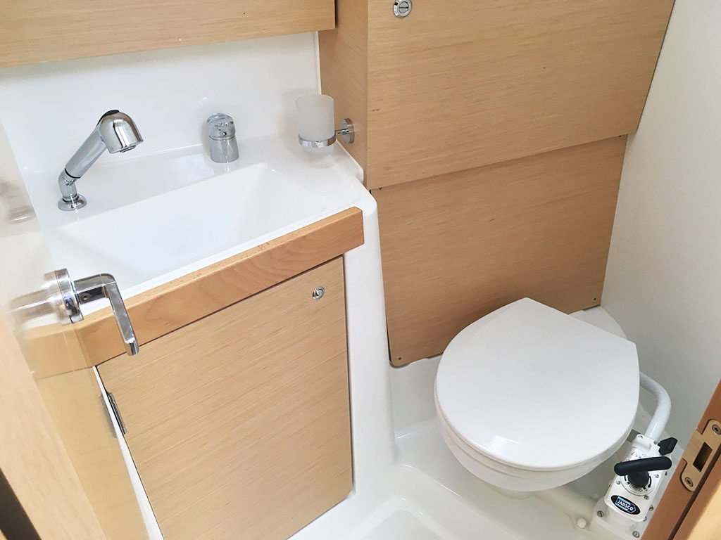 Oceanis 38.1 — photo 12