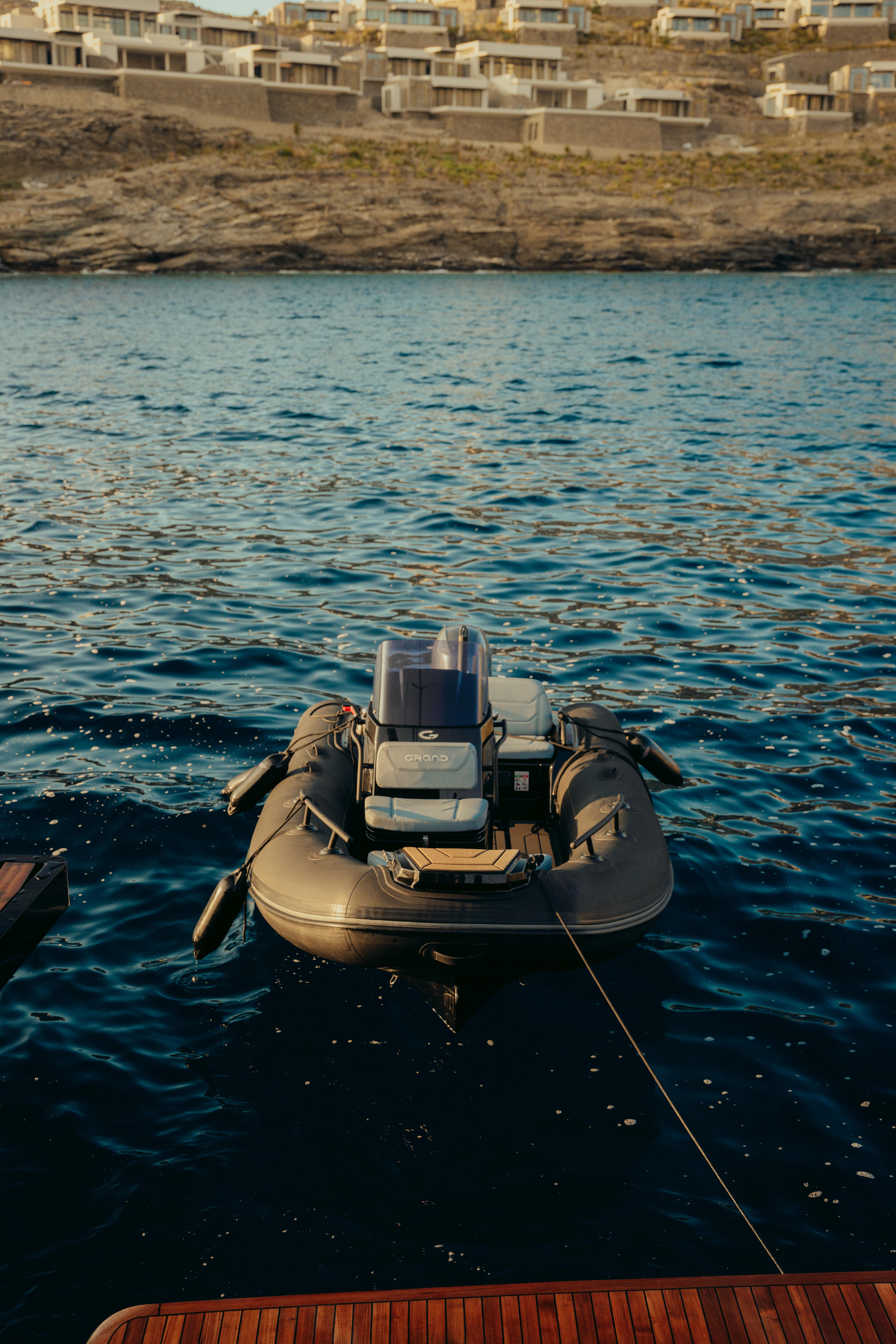 Moon Yacht 65 — photo 28