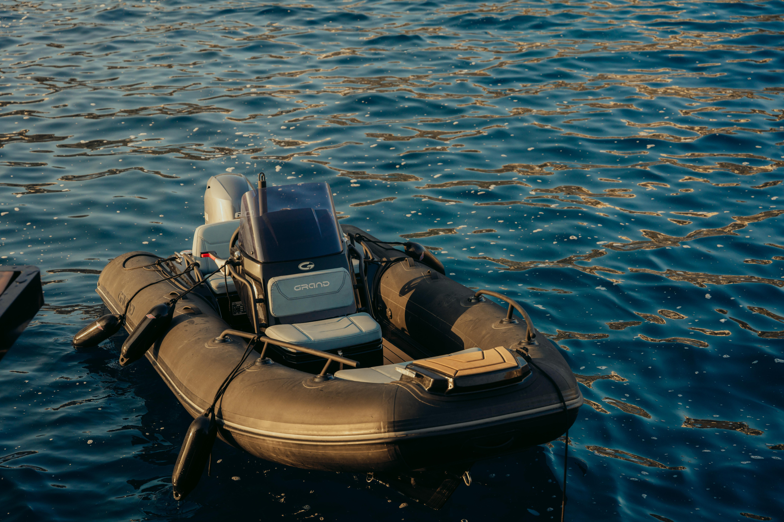 Moon Yacht 65 — photo 79