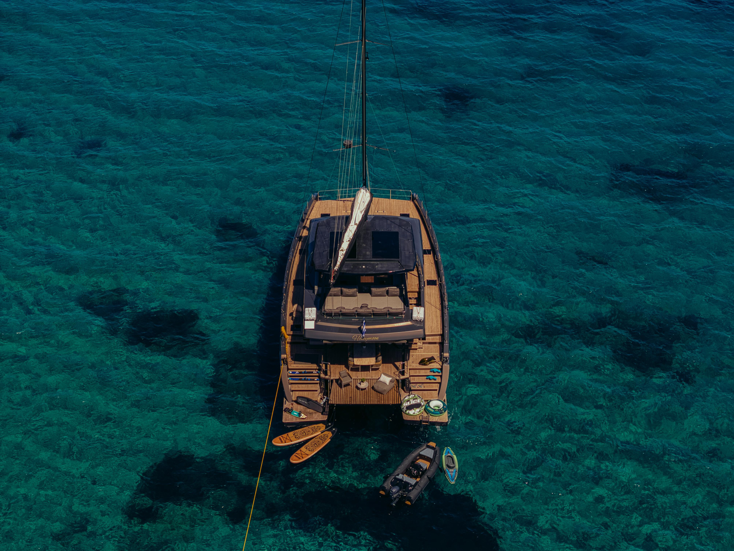 Moon Yacht 65 — photo 6