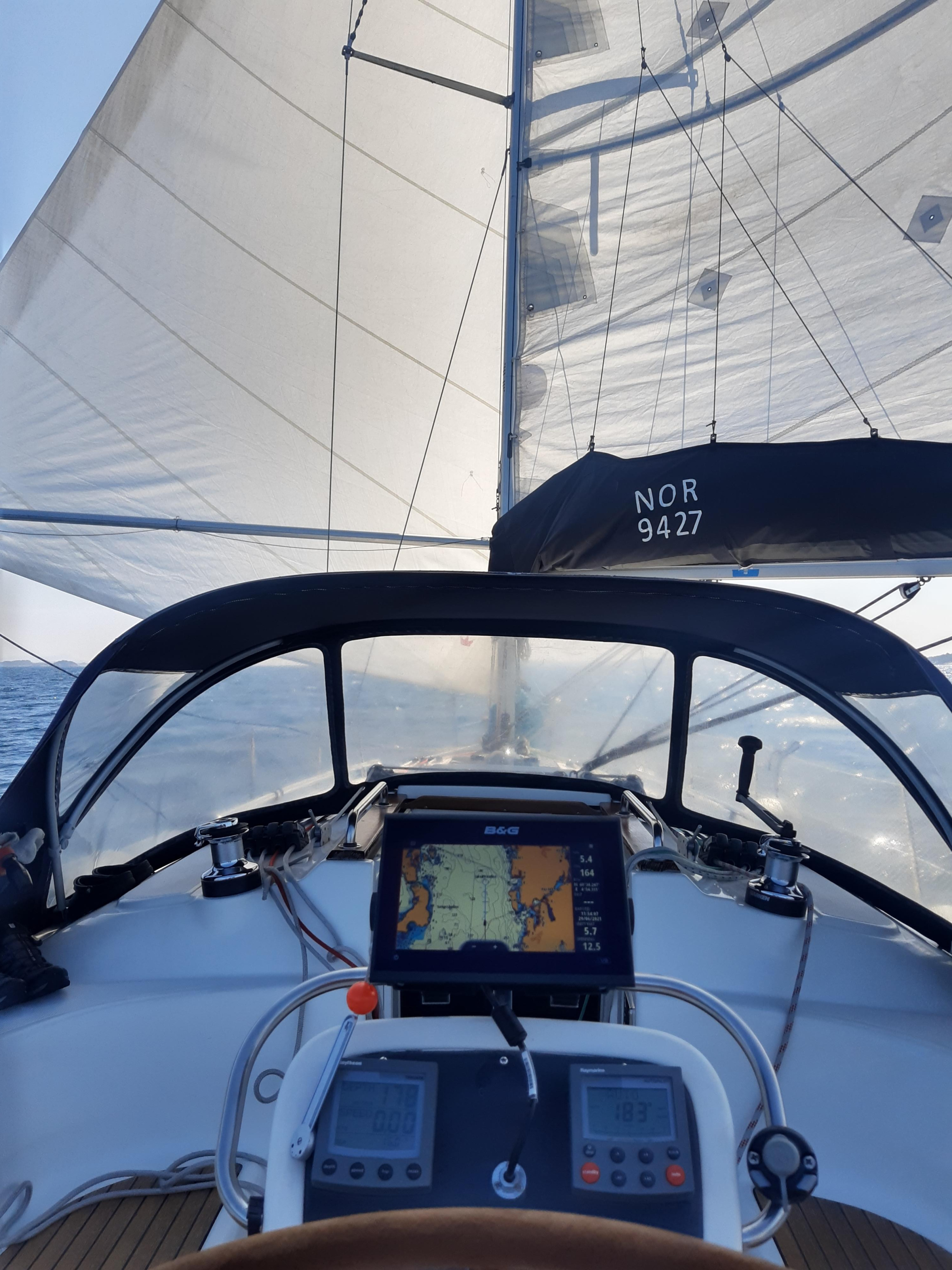 Bavaria 36 Cruiser — photo 8