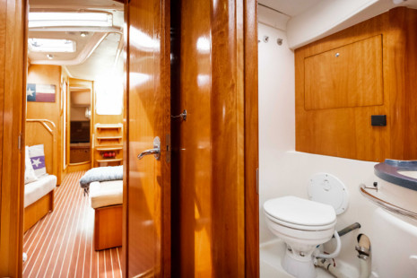 Bavaria 44 Vision — photo 4