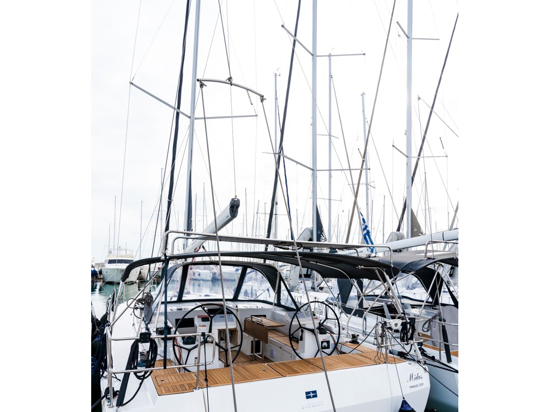 Bavaria C45 — photo 1