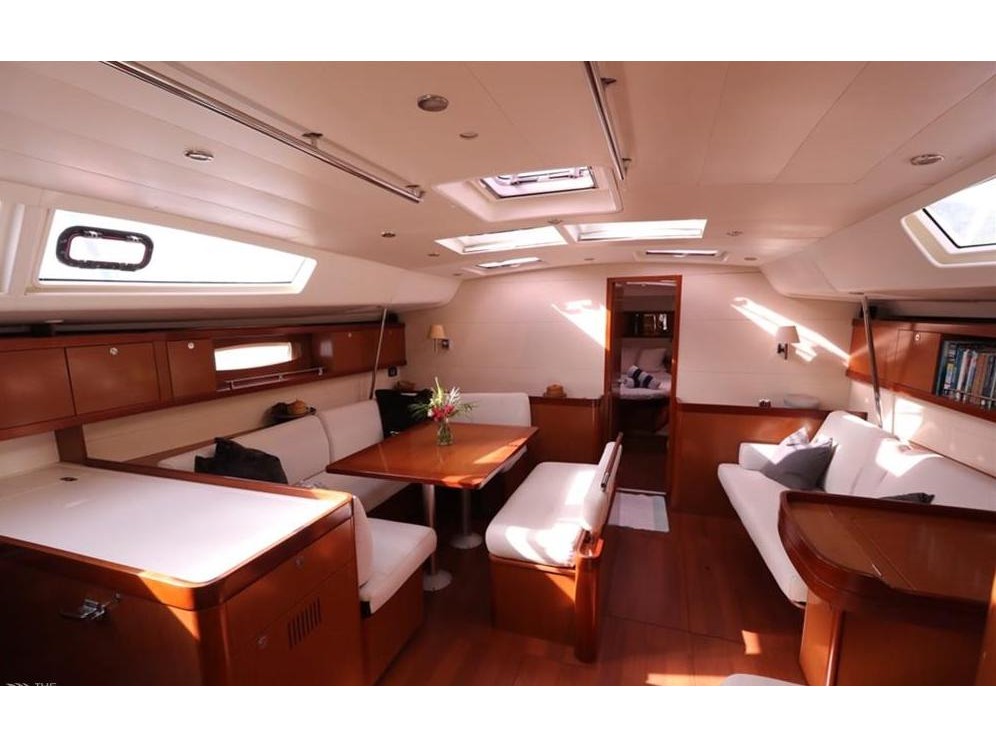 Beneteau Oceanis 54 — photo 18