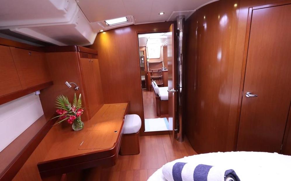 Beneteau Oceanis 54 — photo 19