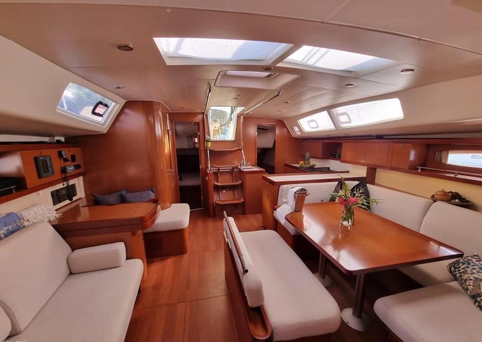 Beneteau Oceanis 54 — photo 5