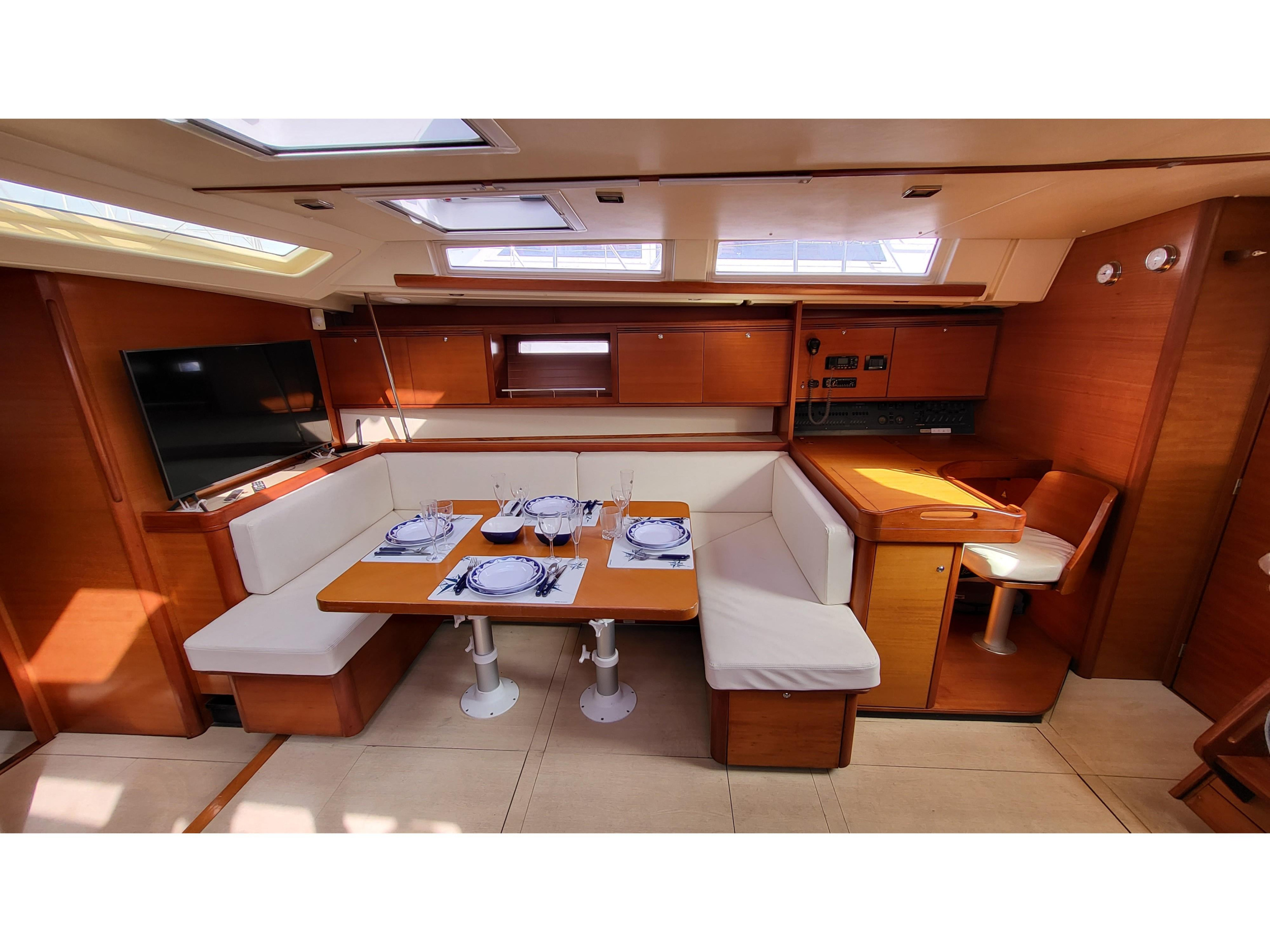 Dufour 525 Grand Large — photo 2