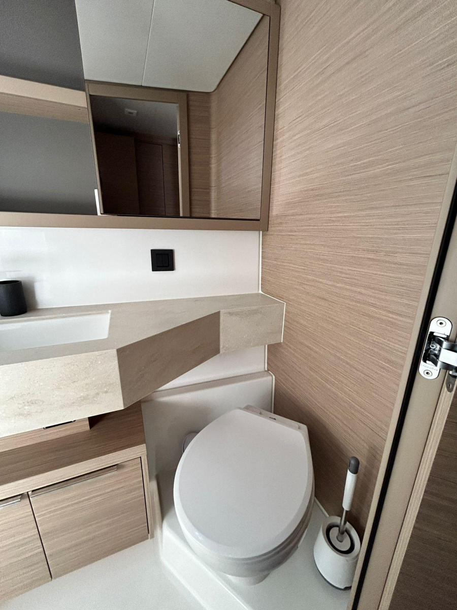 Lagoon 46 — photo 2