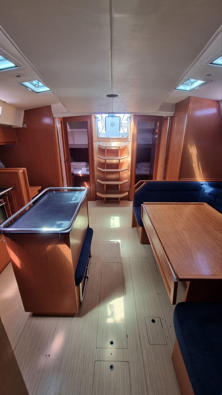 Bavaria 55 Cruiser — photo 8