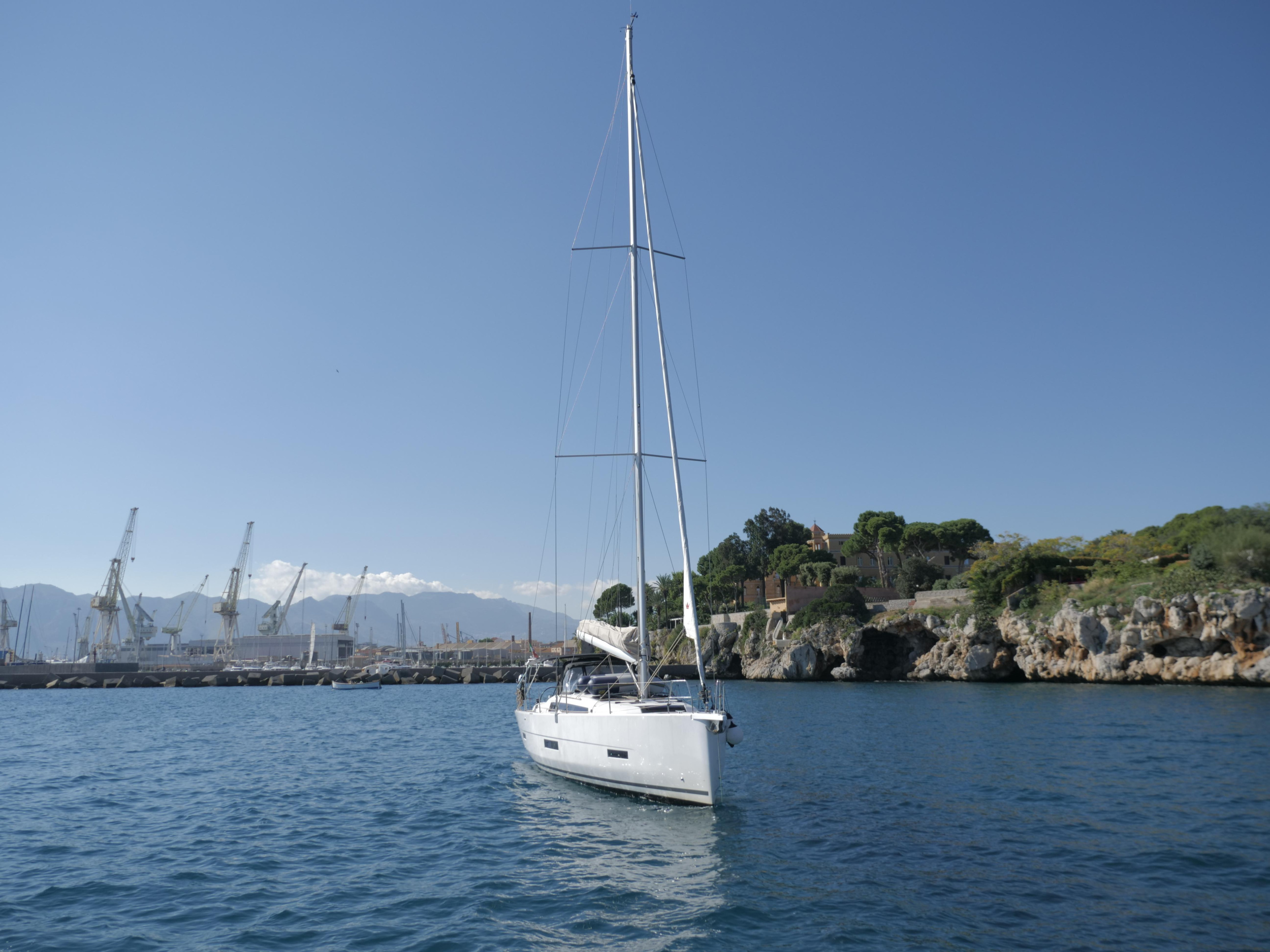 Dufour 430 — photo 25