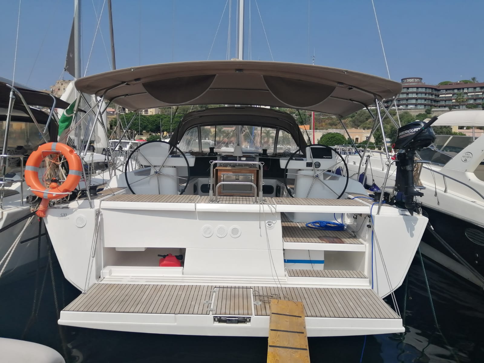 Dufour 520 Grand Large — photo 38