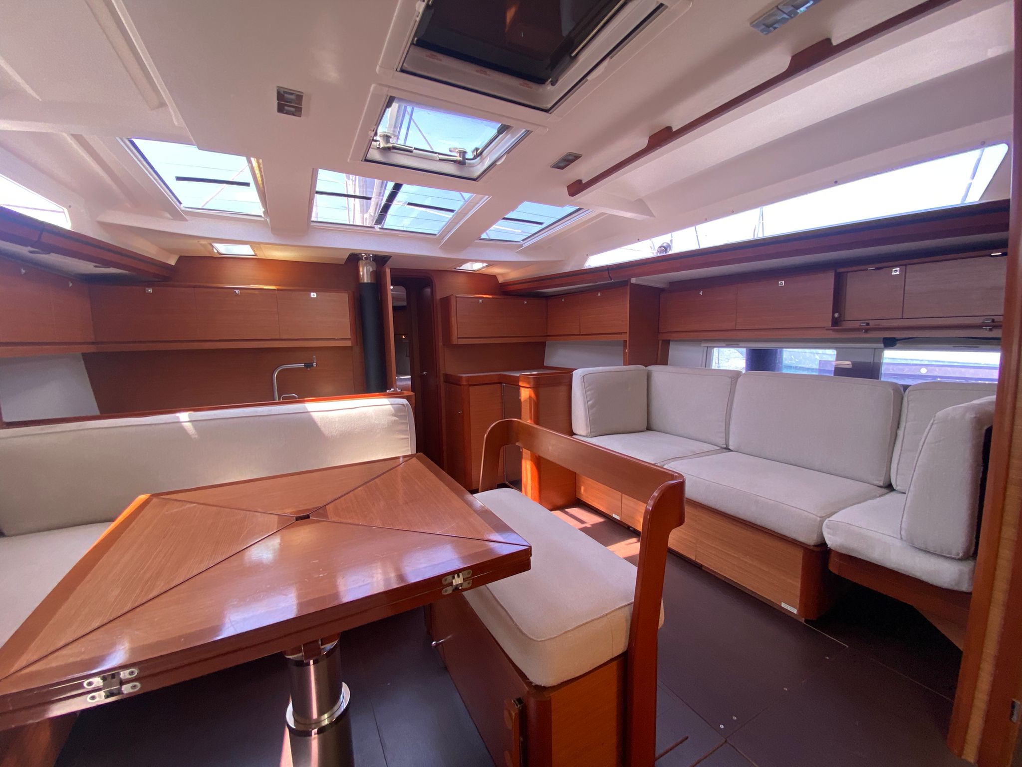 Dufour 520 Grand Large — photo 24