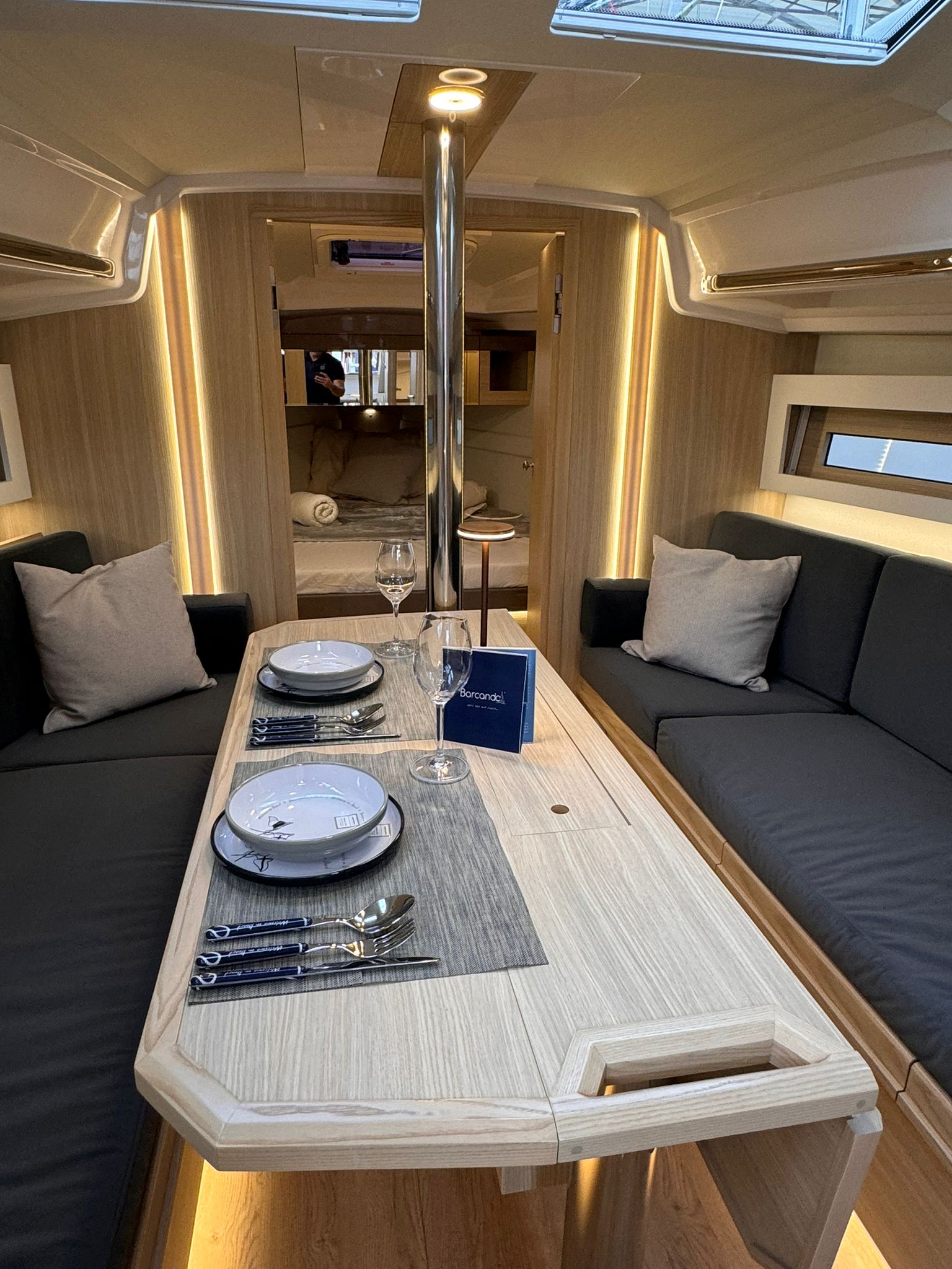 Maxus 35 — photo 34