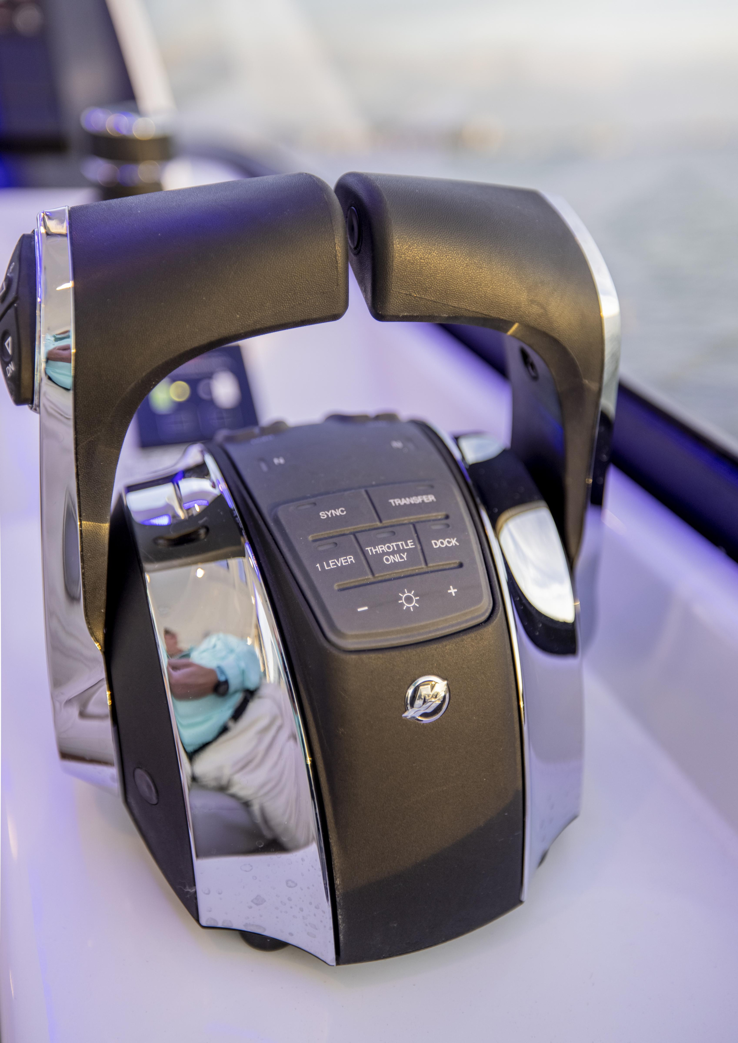 Aquila 32 Sport — photo 5