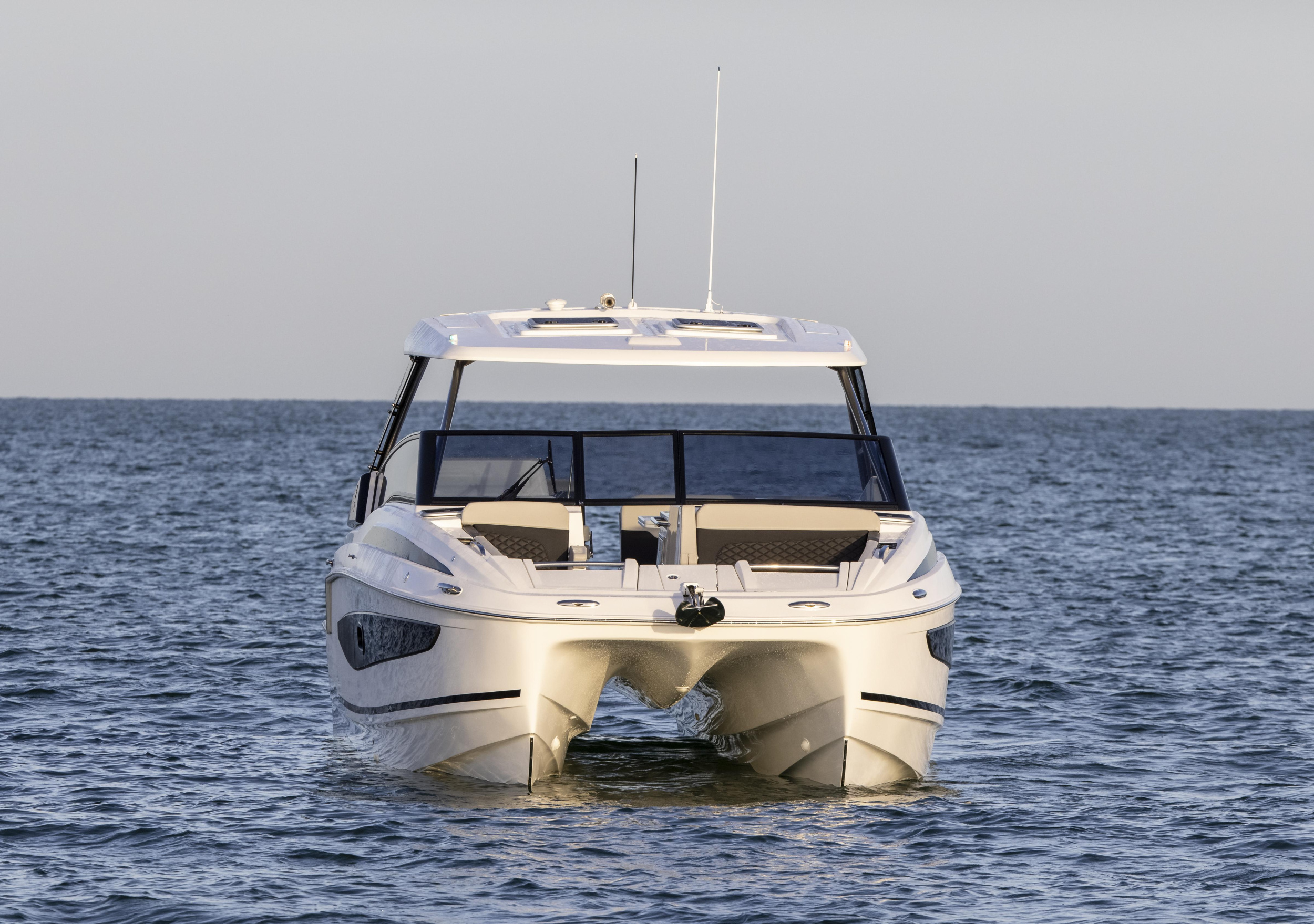 Aquila 32 Sport — photo 12