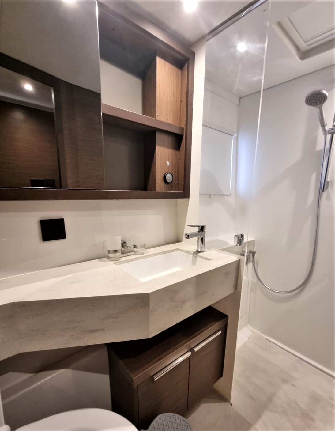 Lagoon 46 Owners Version — photo 7