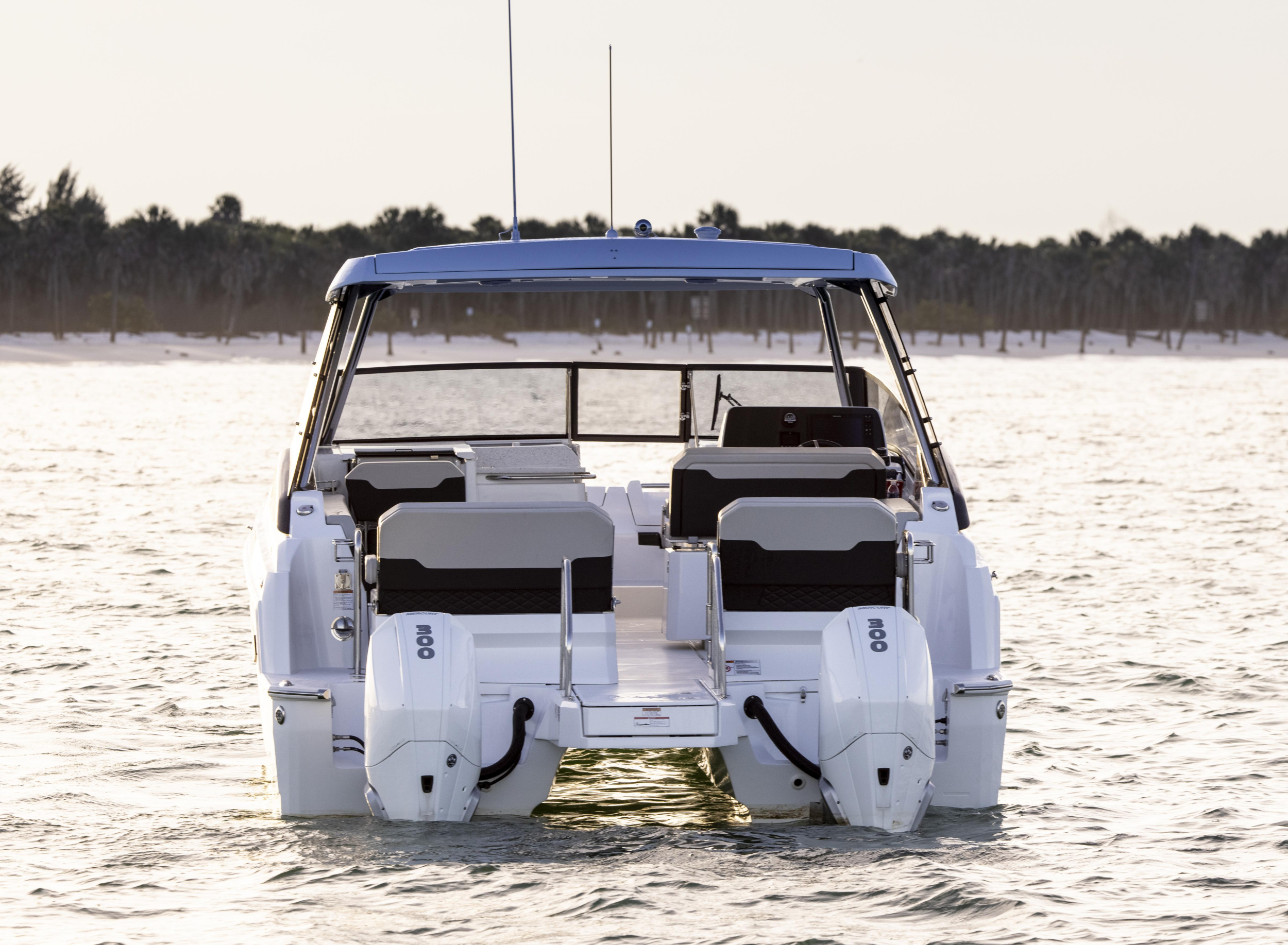 Aquila 32 Sport — photo 20
