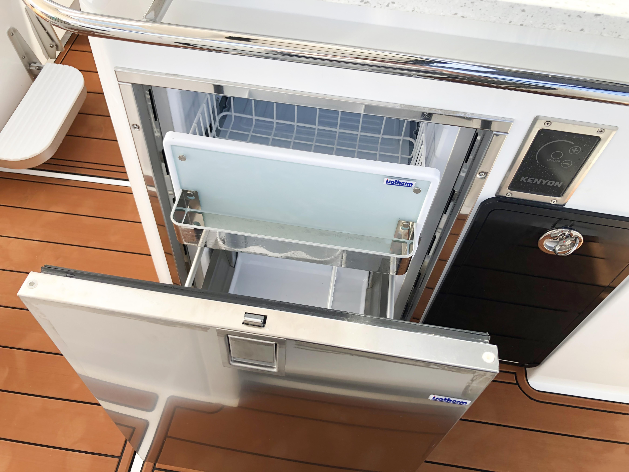Aquila 32 Sport — photo 6