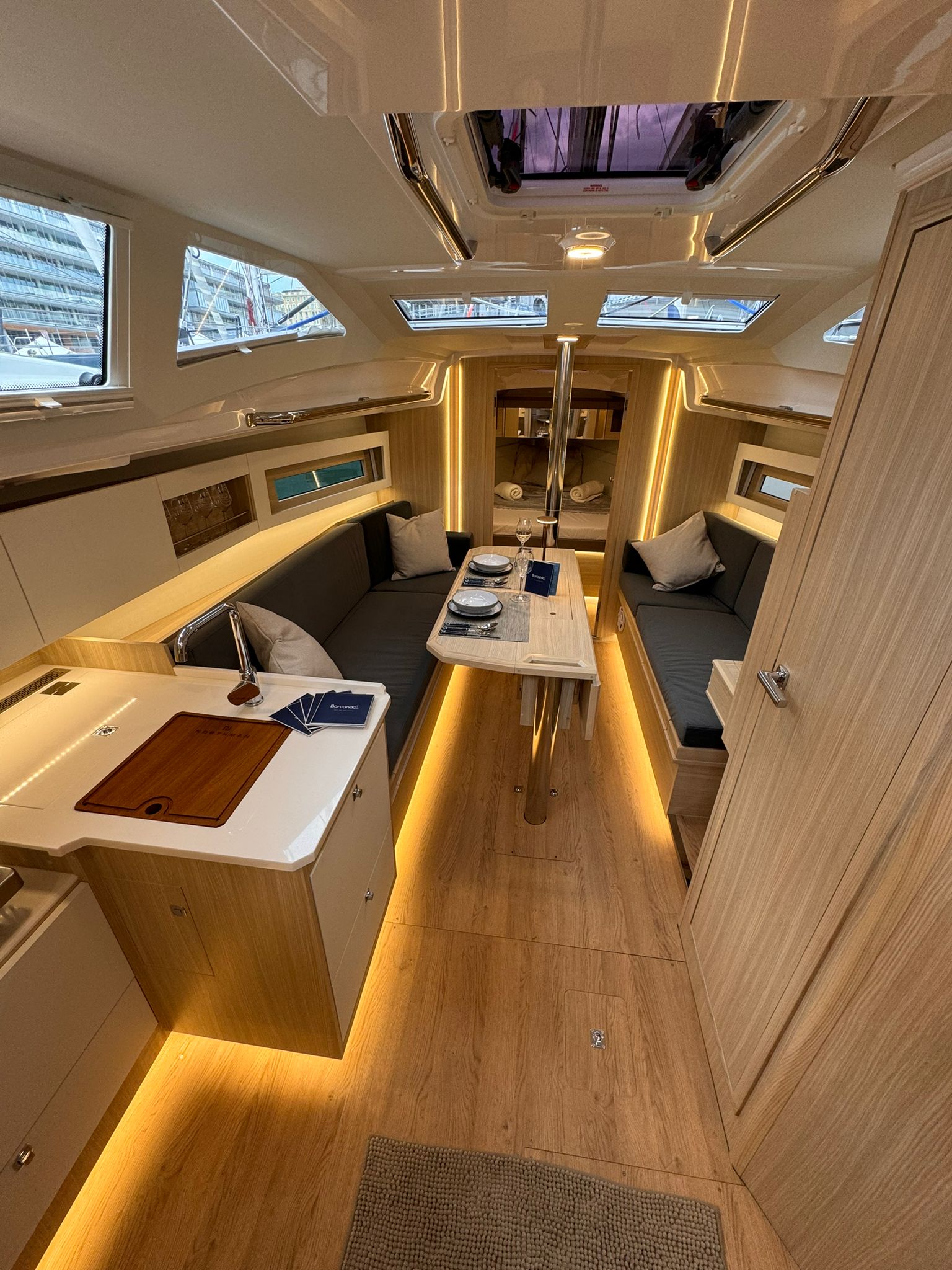 Maxus 35 — photo 36