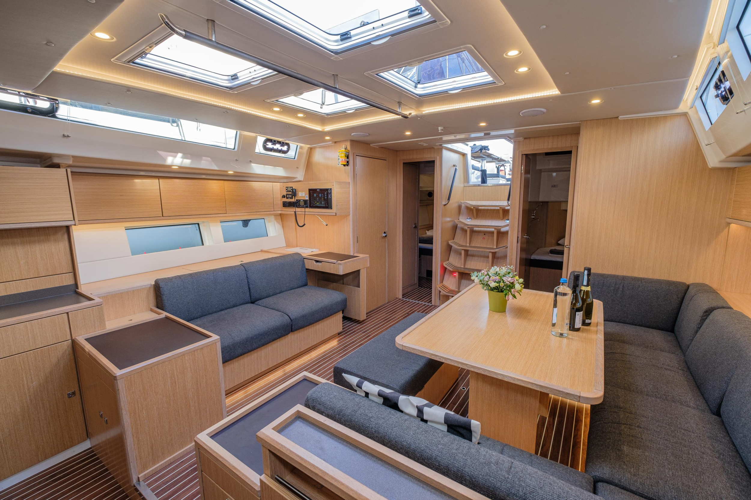 Bavaria C57 — photo 15