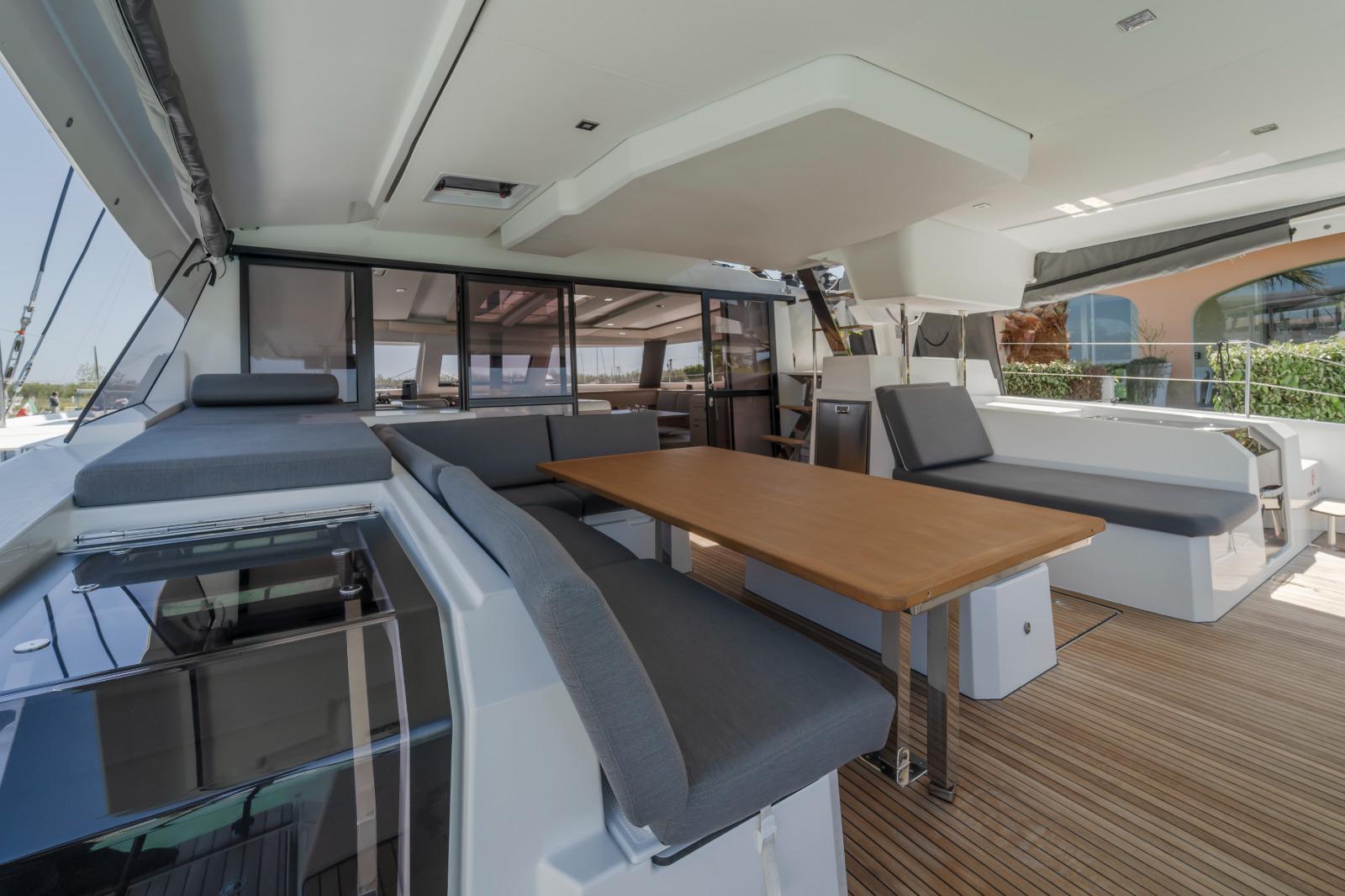 Aura 51 - Luxury Experience — photo 18