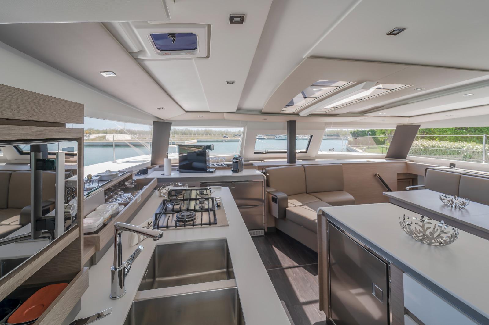 Aura 51 - Luxury Experience — photo 12