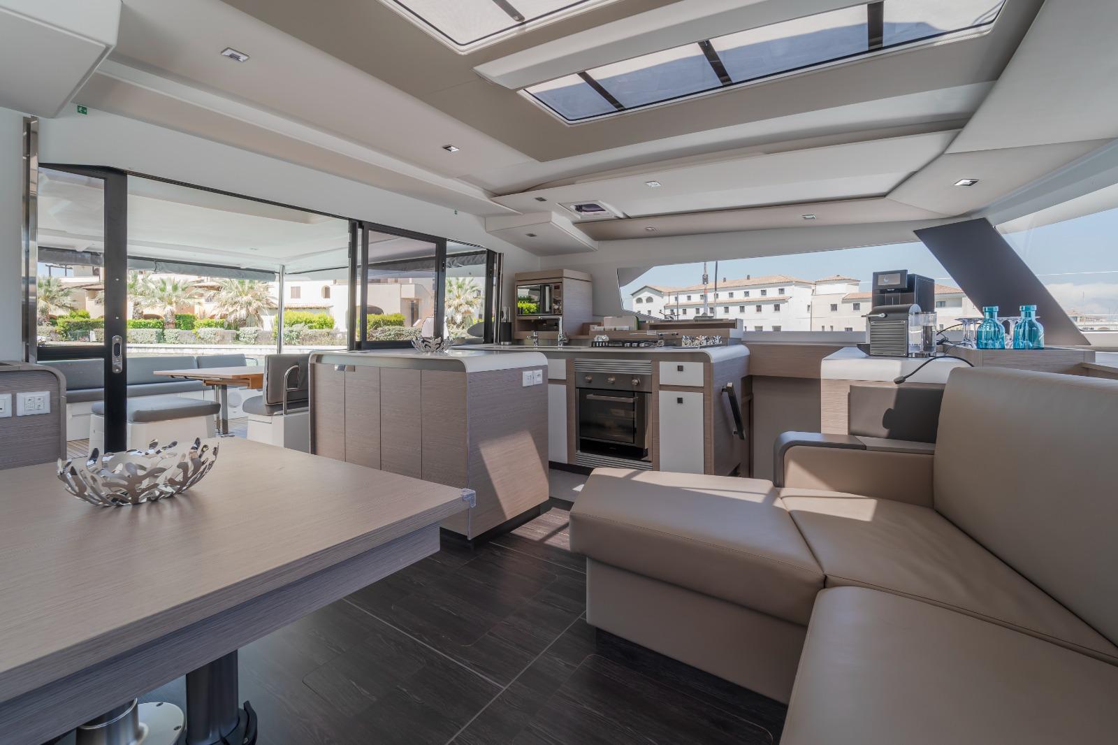 Aura 51 - Luxury Experience — photo 19