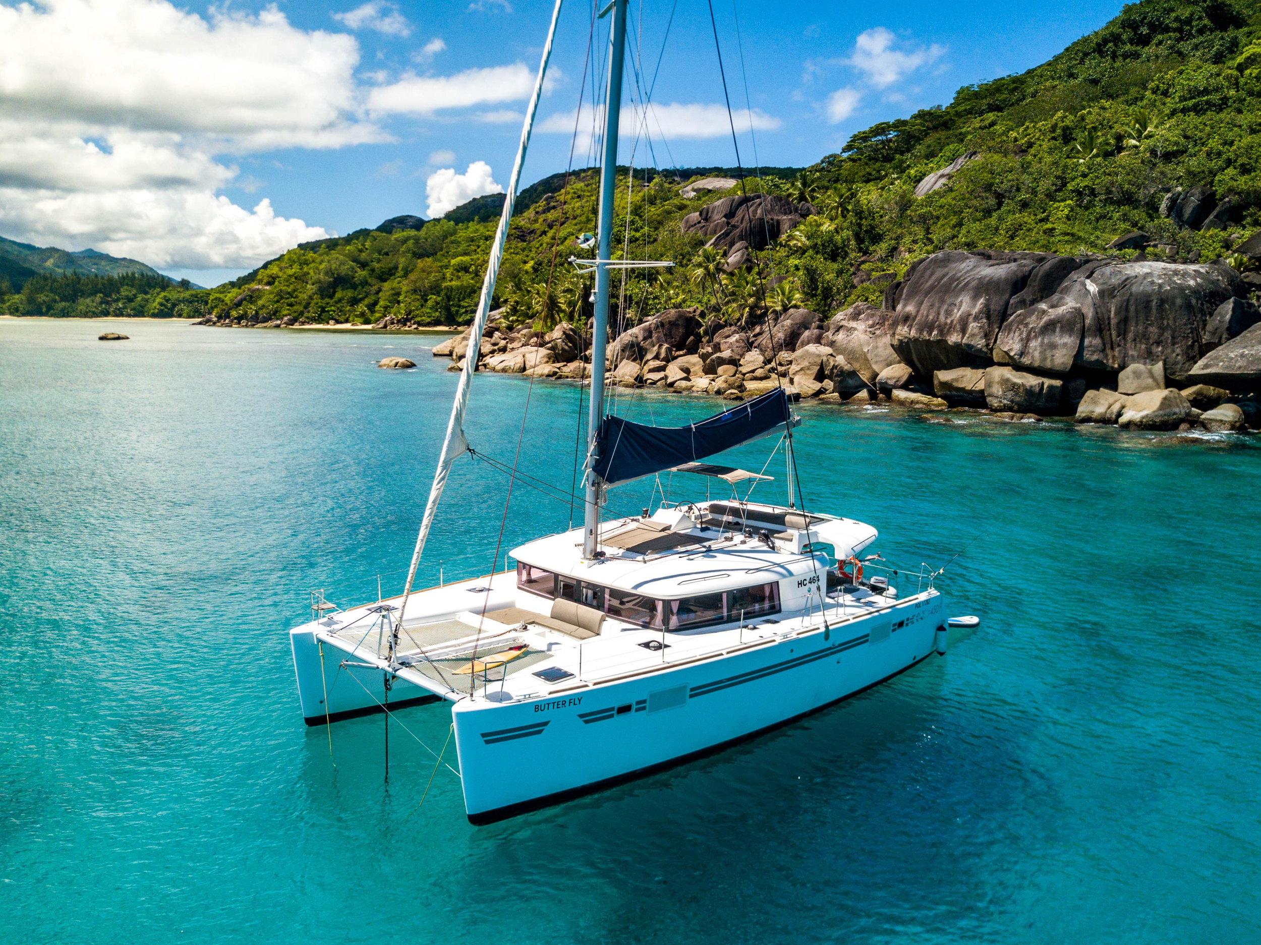 Lagoon 450 Fly — photo 1
