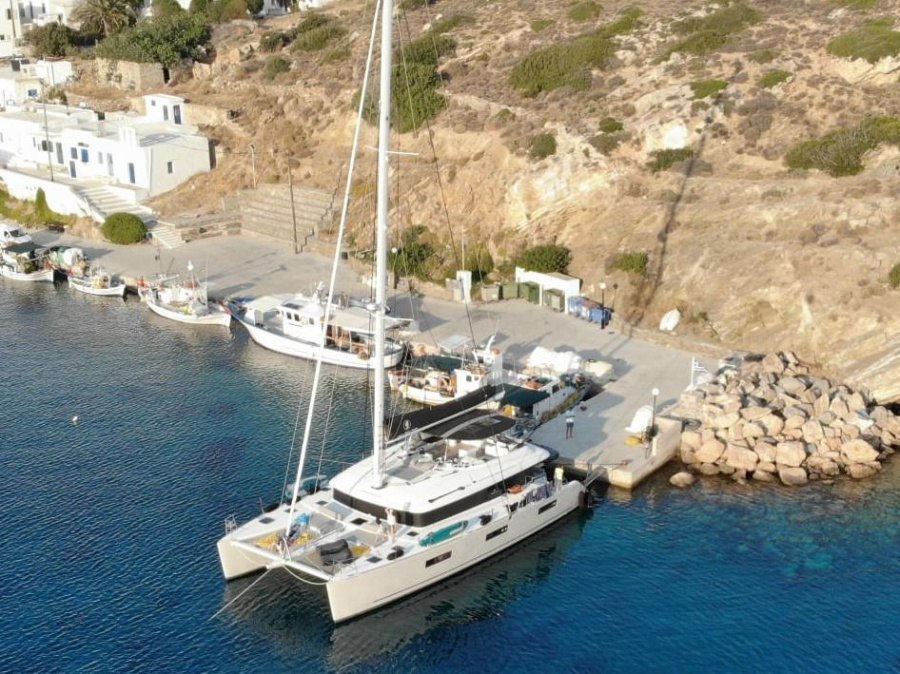 Photo #1 - Lagoon 620 (Atlantis) en Olympic Marina - 12214