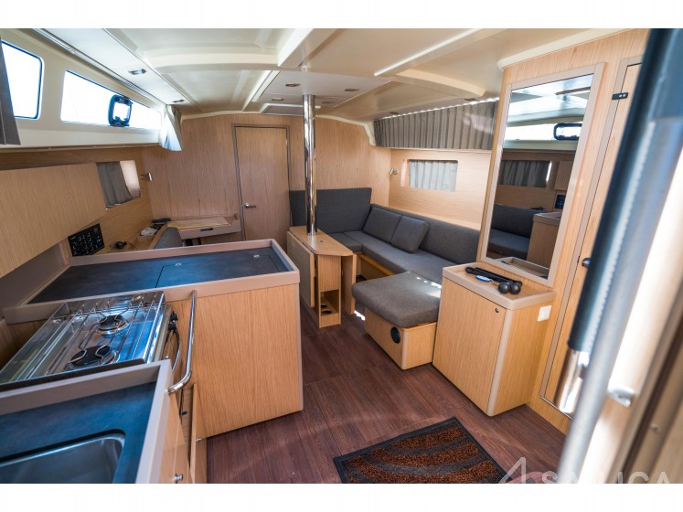 Oceanis 41.1 — photo 2