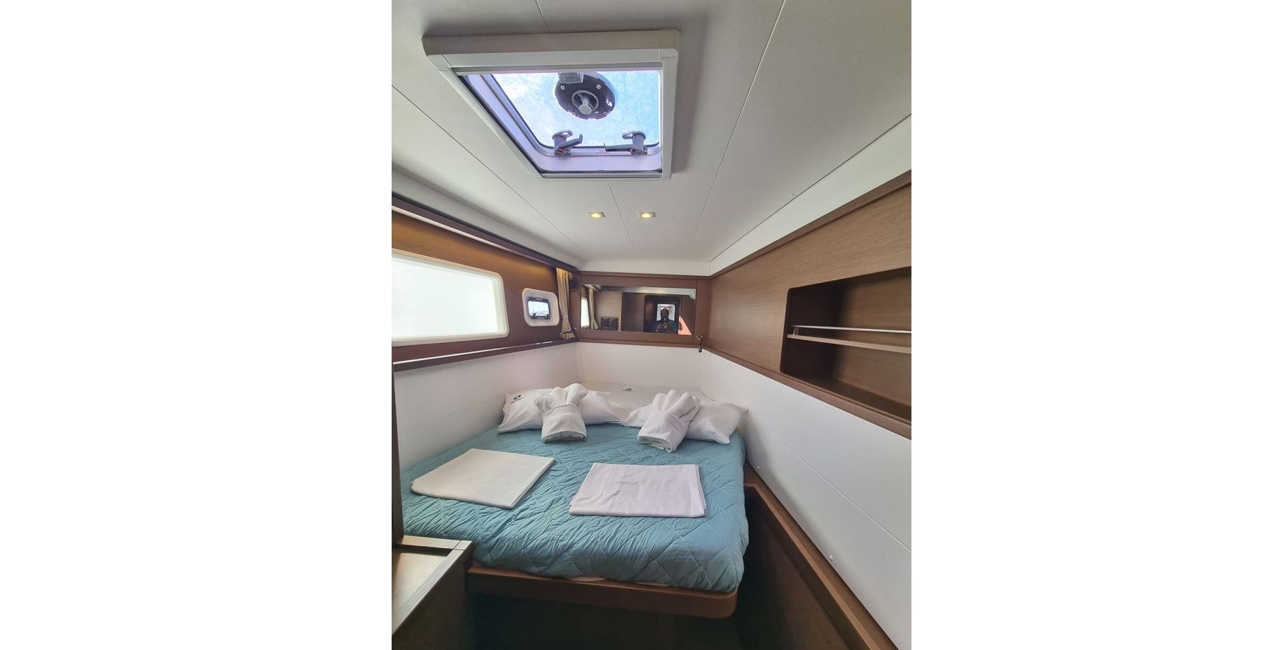 Lagoon 450F — photo 4