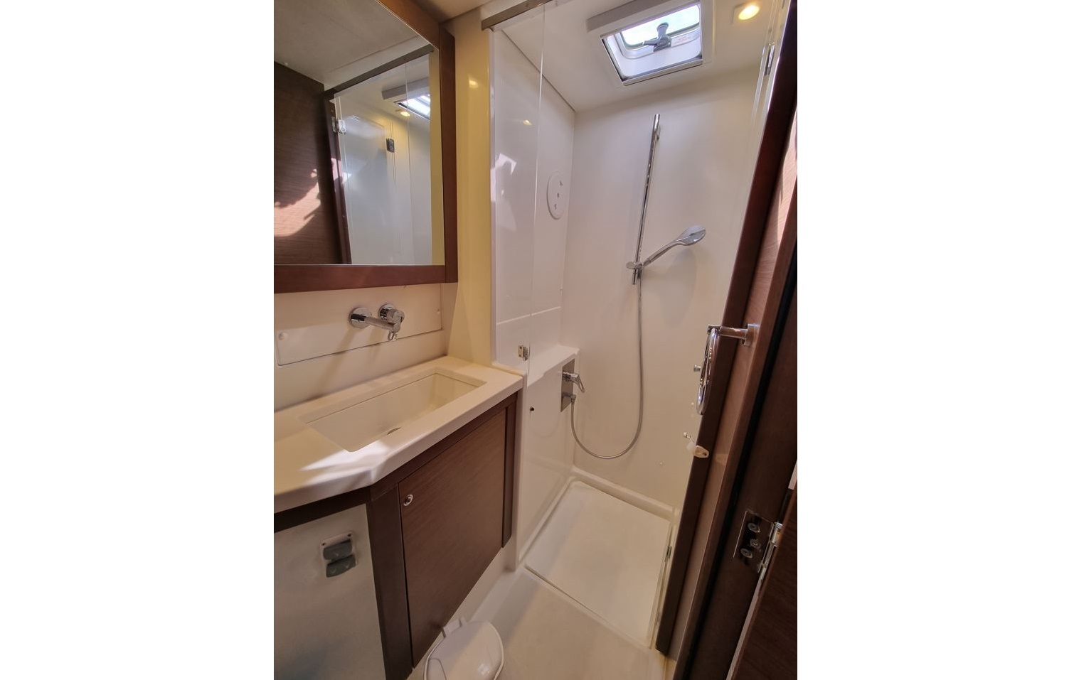 Lagoon 450F — photo 14