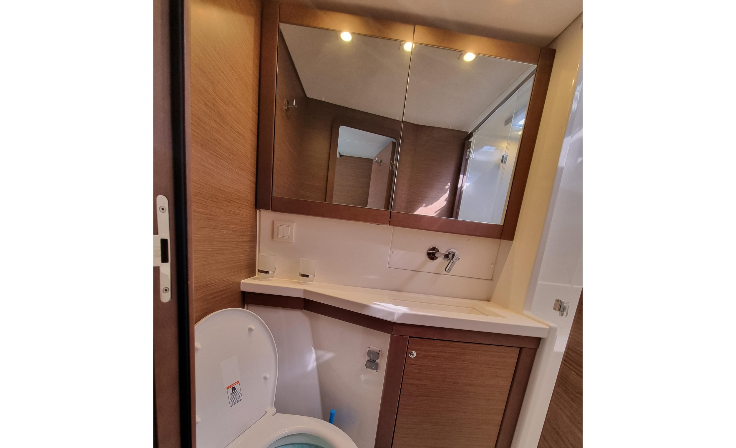 Lagoon 450F — photo 5