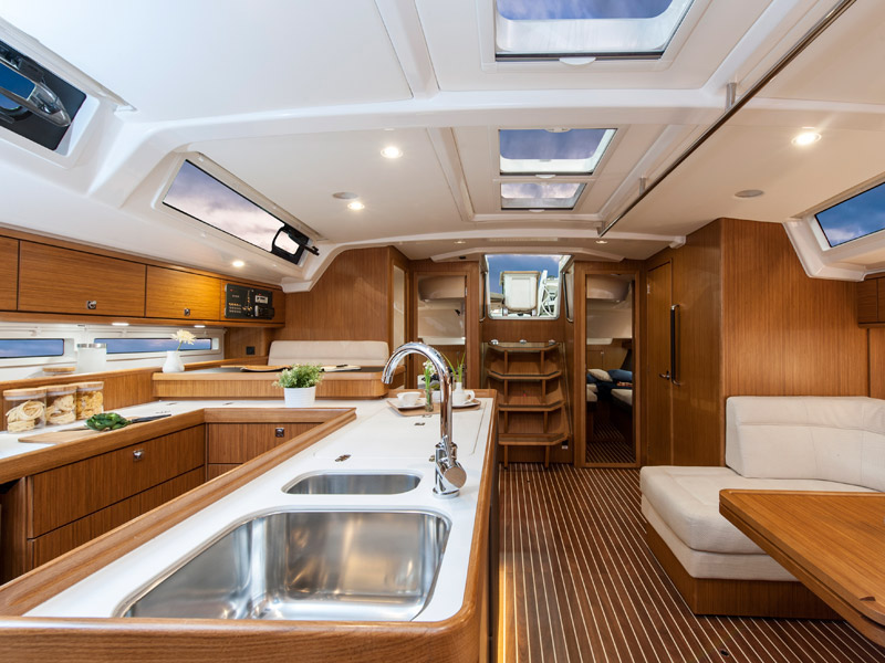 Bavaria Cruiser 56 — photo 3