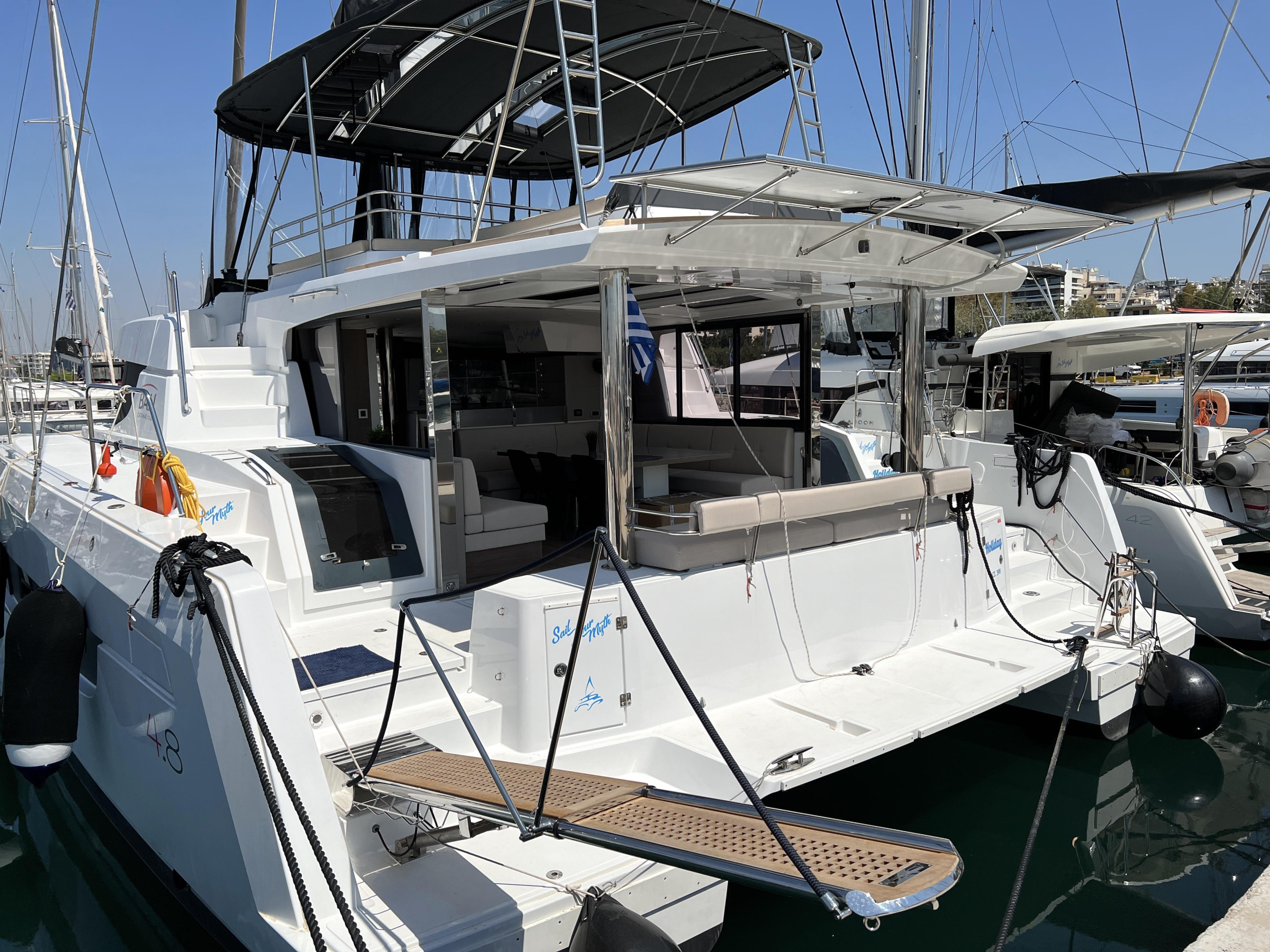 Bali 4.8 (6+2 cab) — photo 26