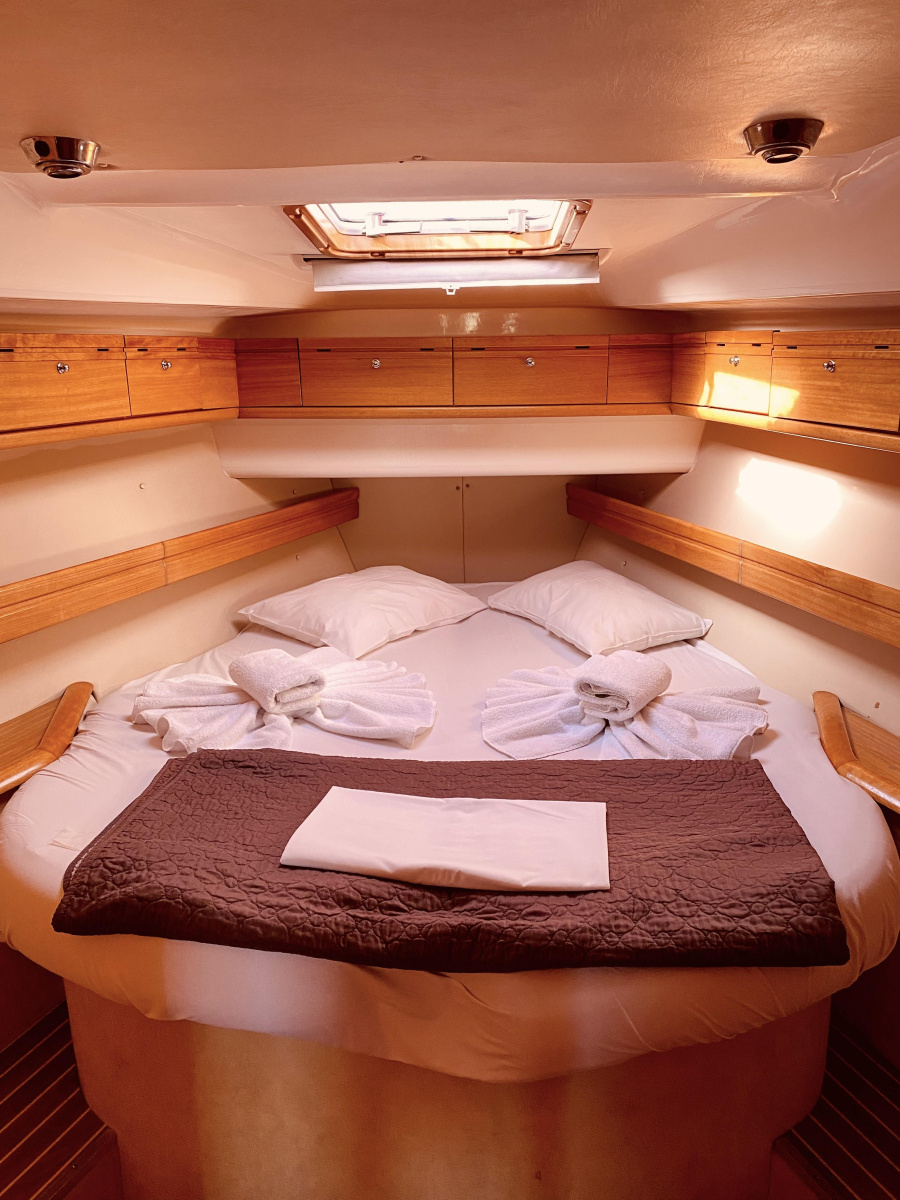 Bavaria 46 Cruiser — photo 8