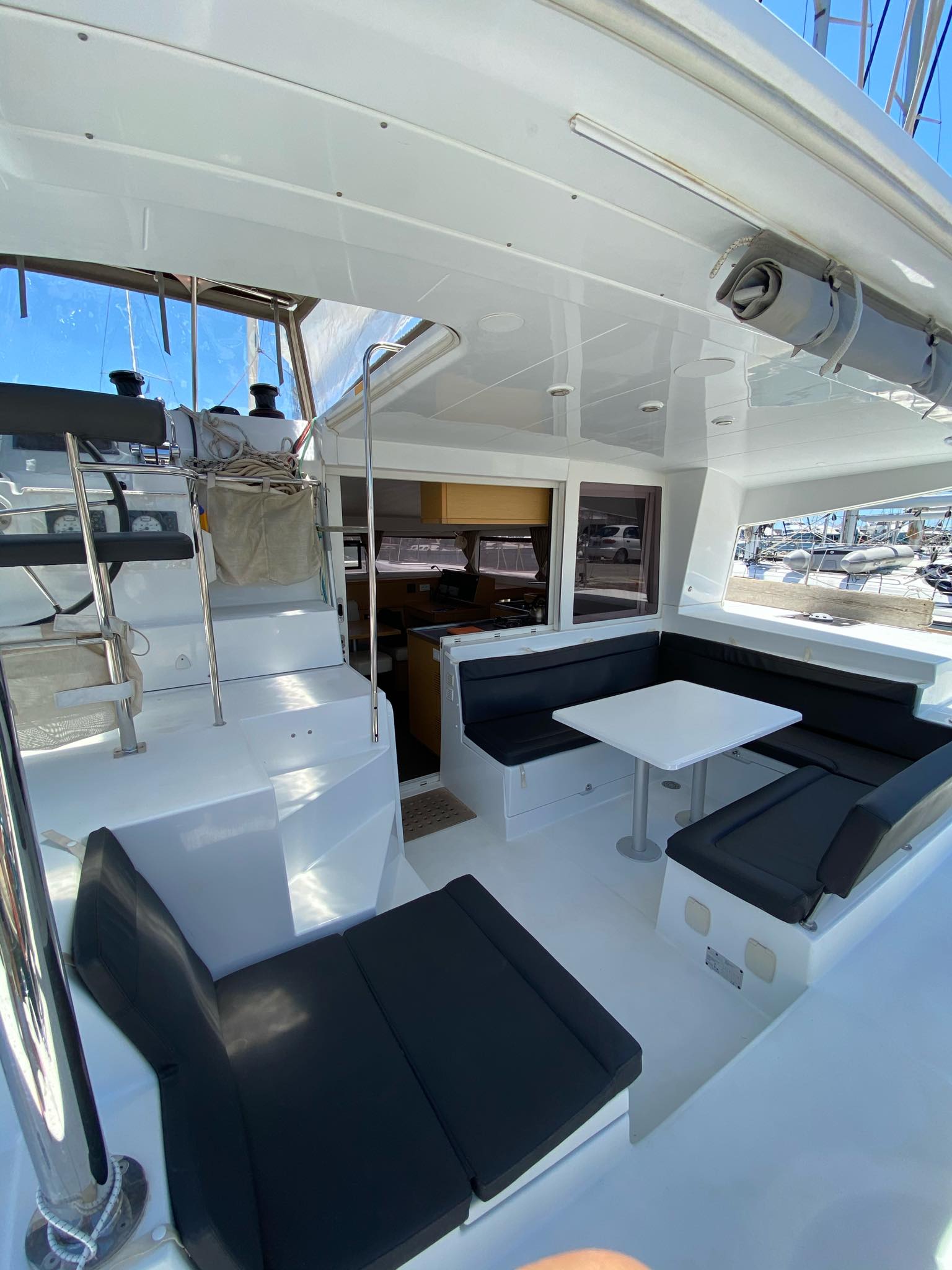 Lagoon 400 S2 — photo 12