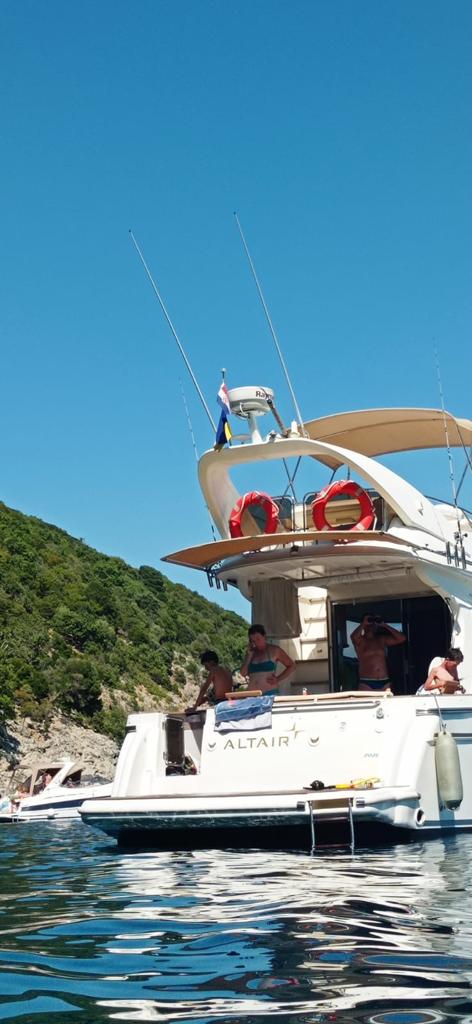 Altair Zafir 42 — photo 3