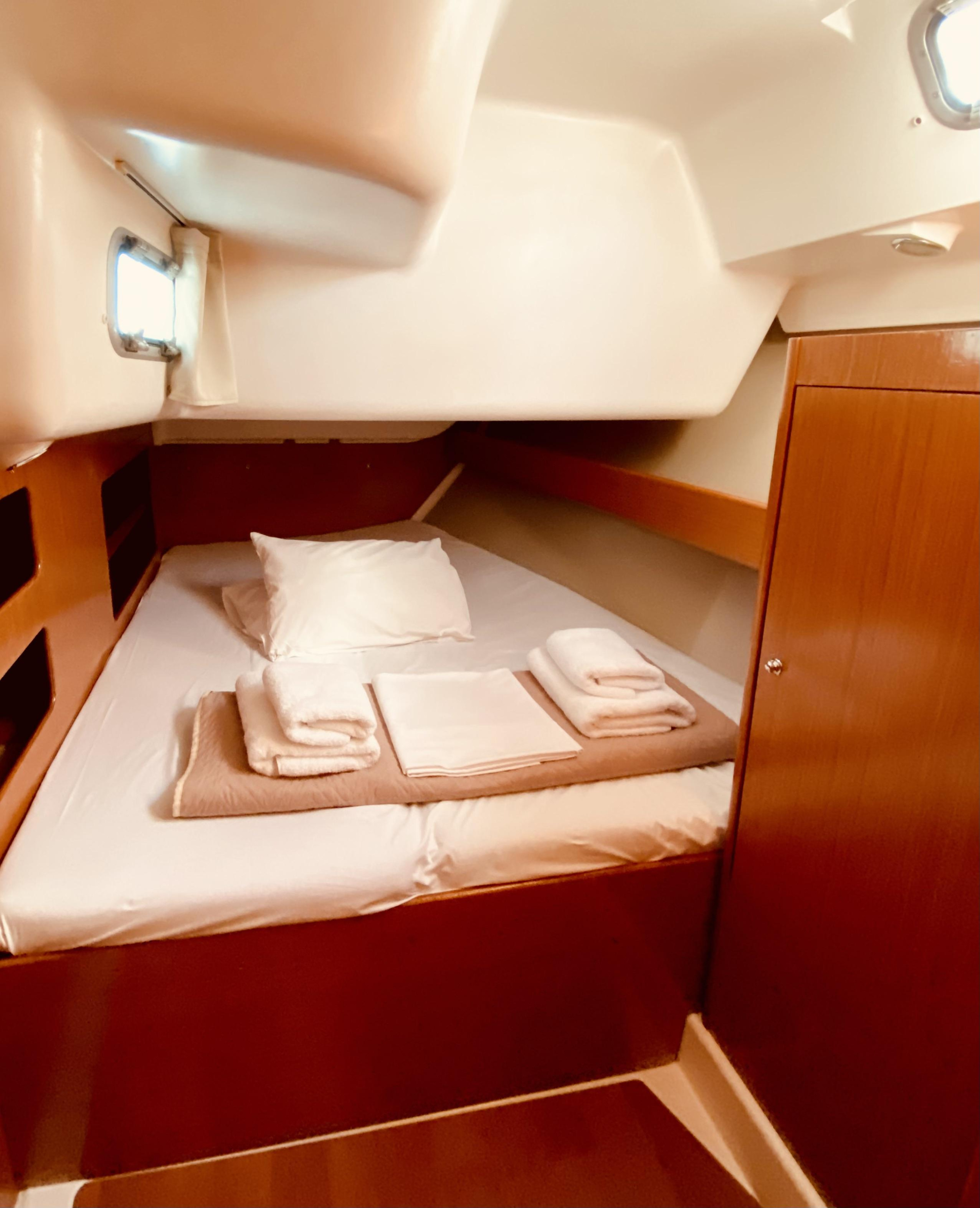 Beneteau Cyclades 50.5 — photo 12