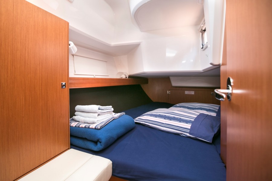 Bavaria Cruiser 37 — photo 5