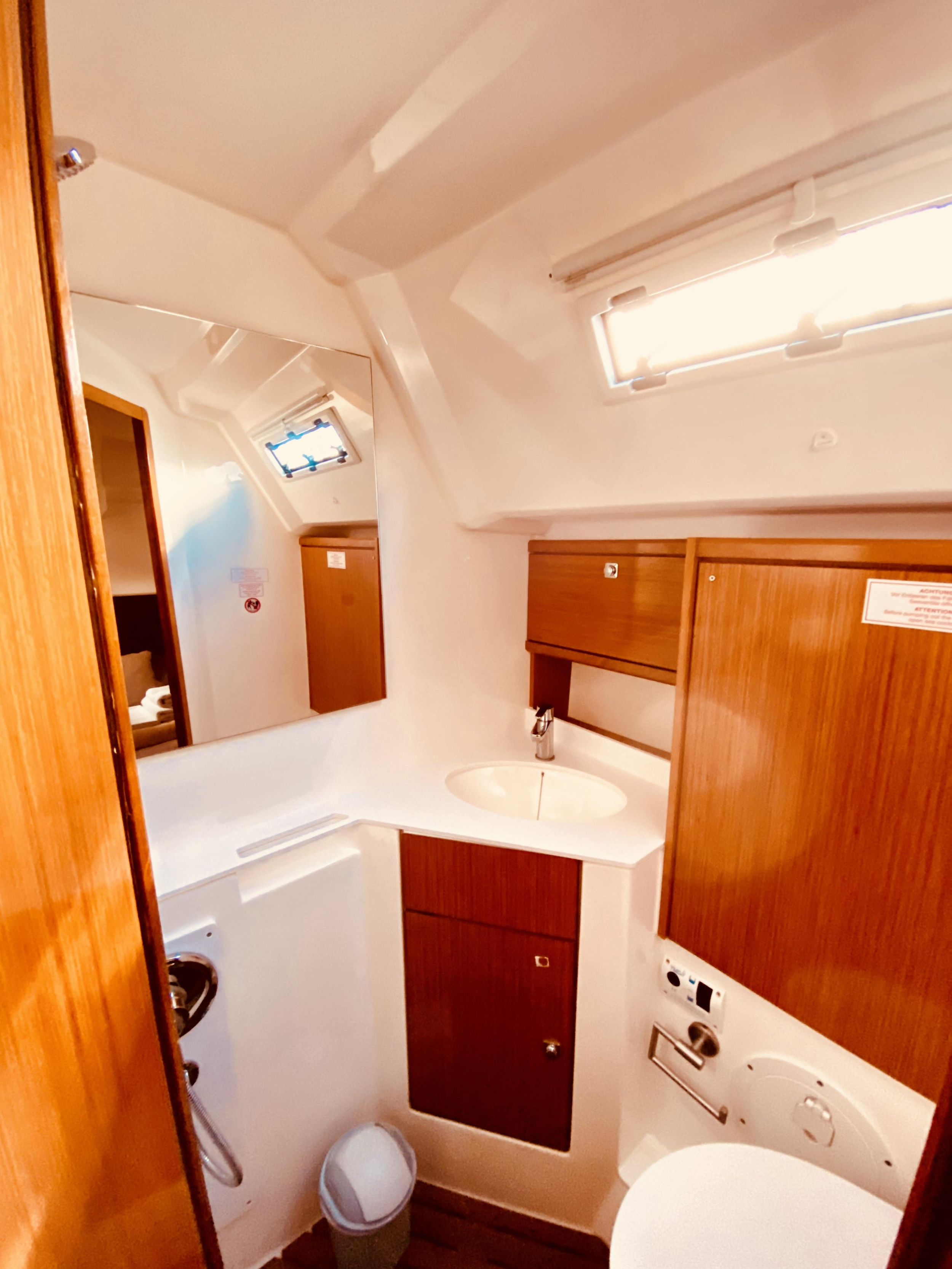 Bavaria Cruiser 46 Style — photo 3
