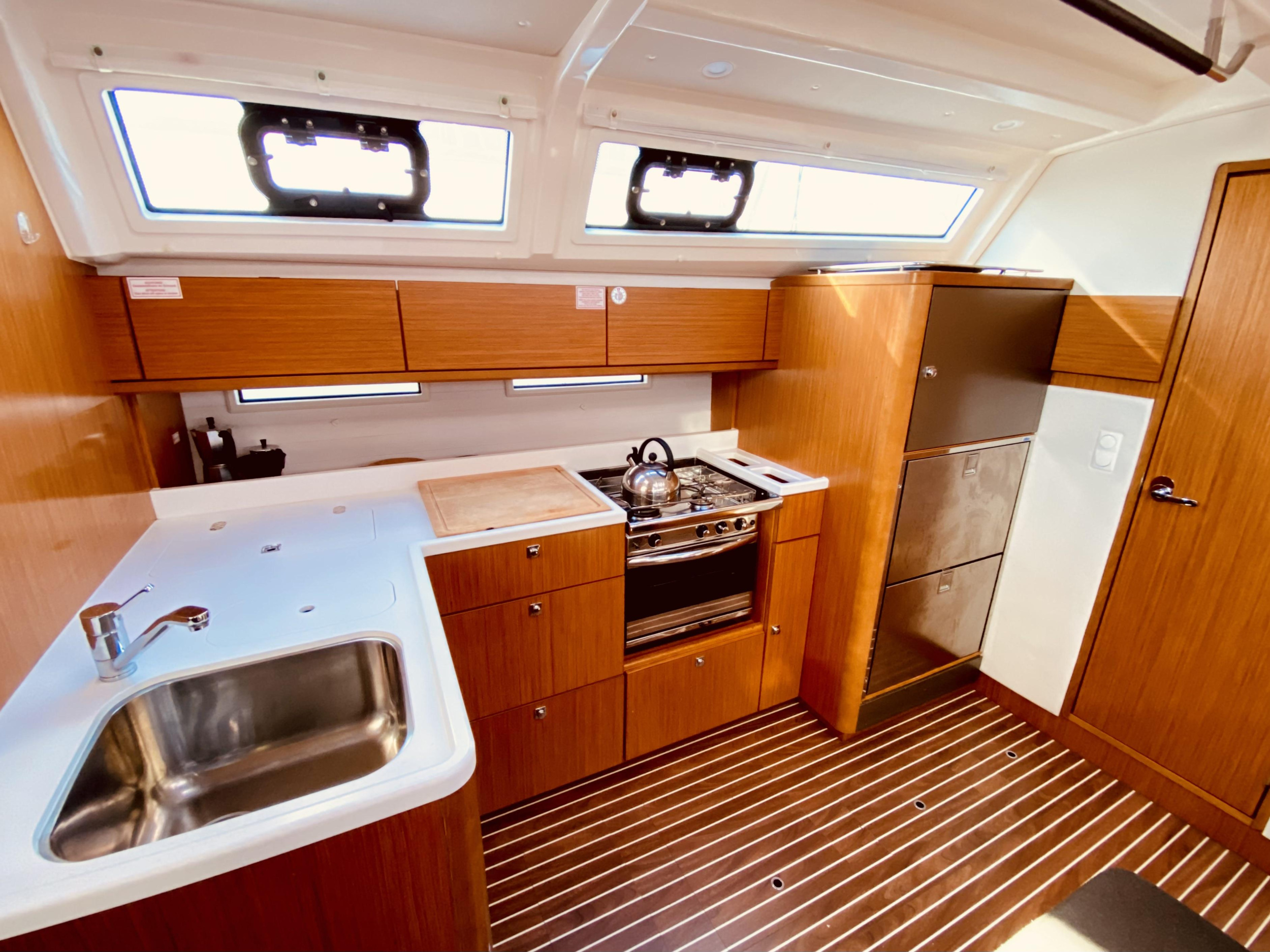 Bavaria Cruiser 46 Style — photo 11