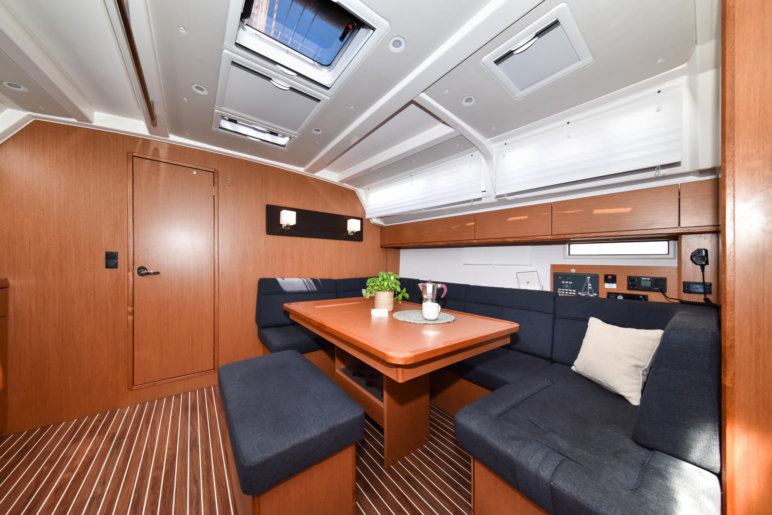 Bavaria Cruiser 46 — photo 14