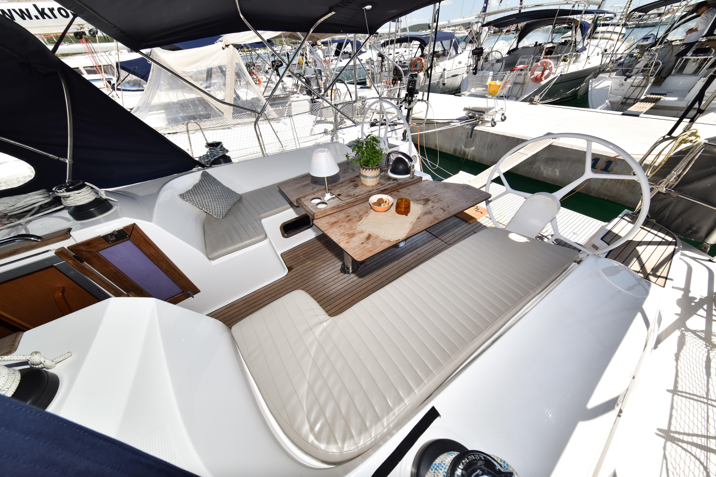 Bavaria Cruiser 46 — photo 18