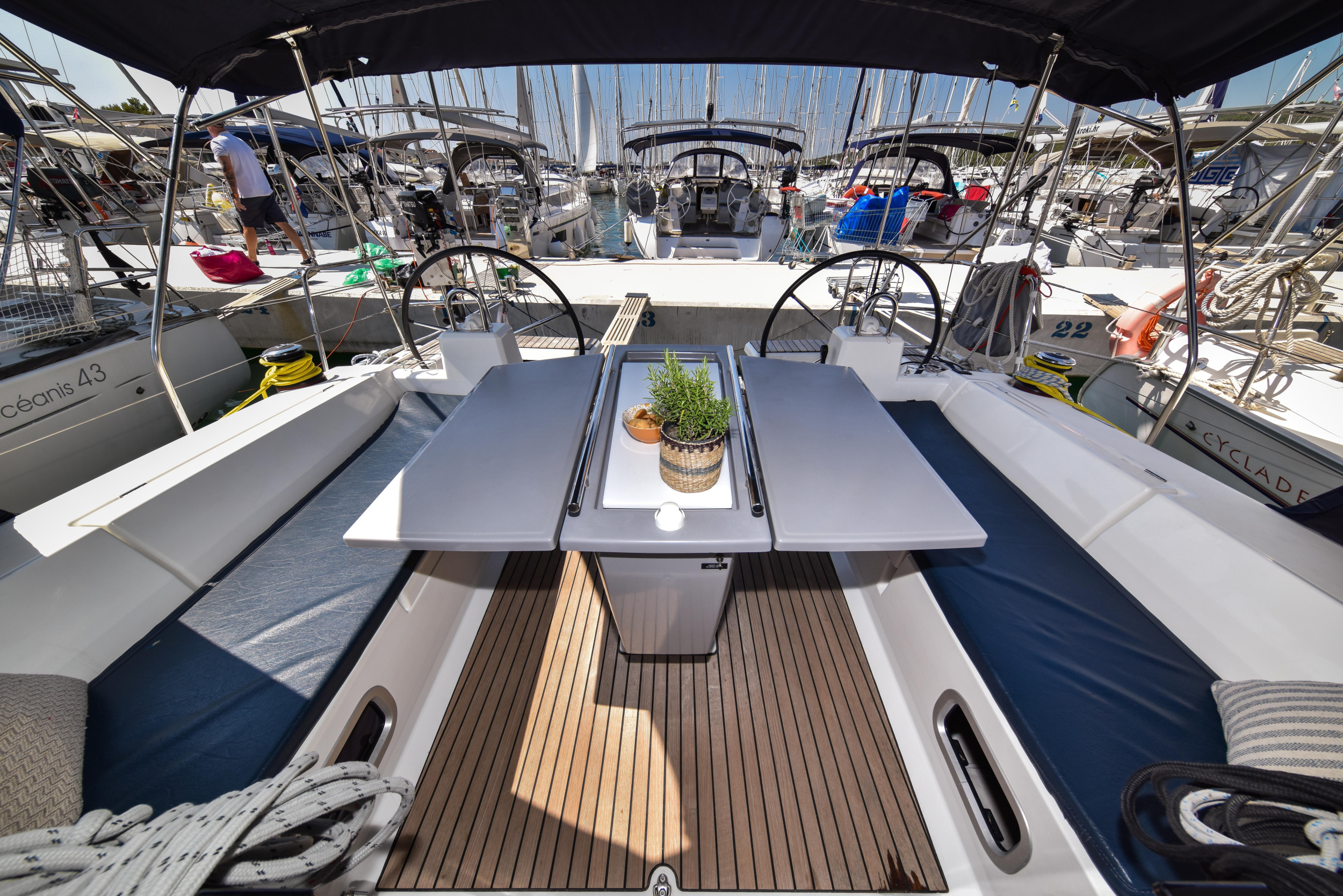 Oceanis 41.1 — photo 9