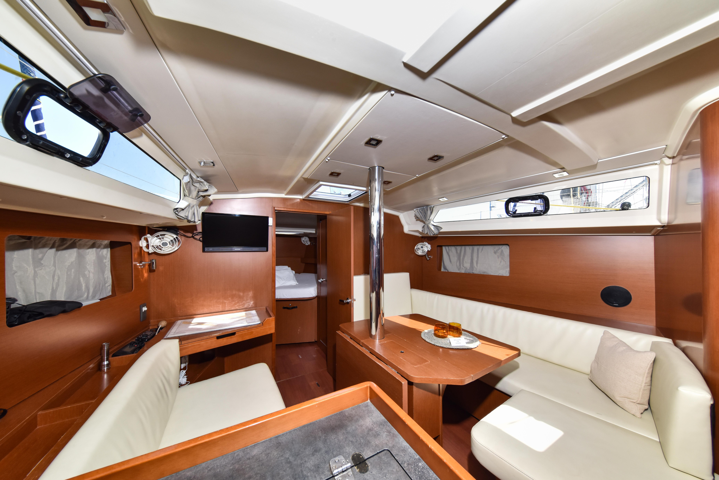 Oceanis 41.1 — photo 46