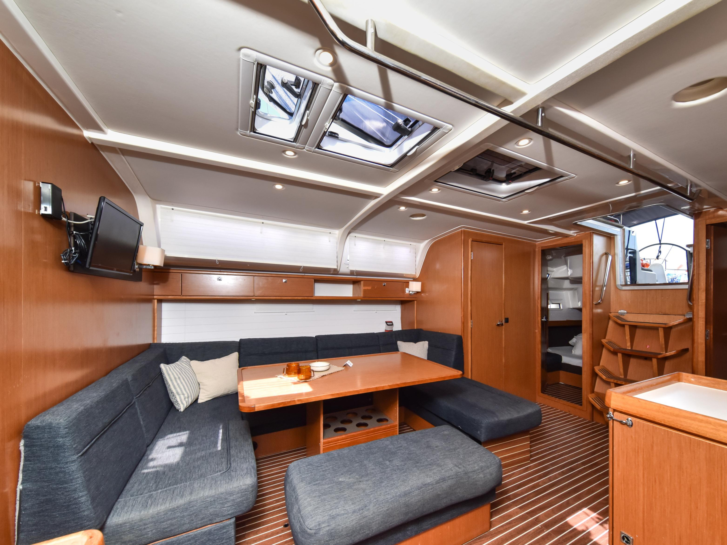 Bavaria Cruiser 51 — photo 4