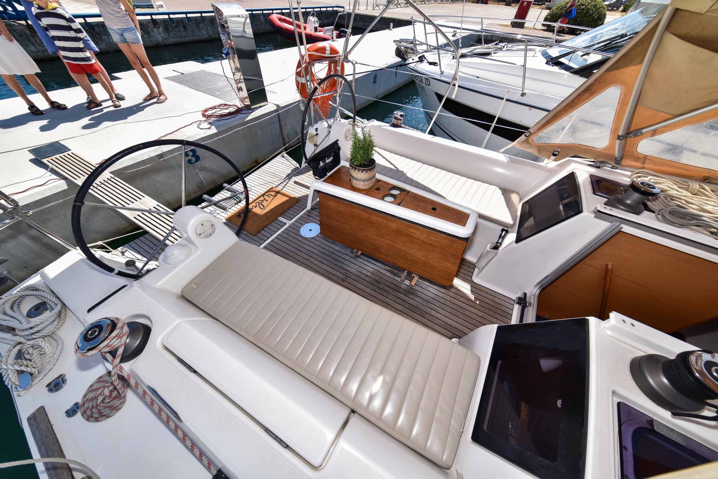 Dufour 350 GL — photo 2