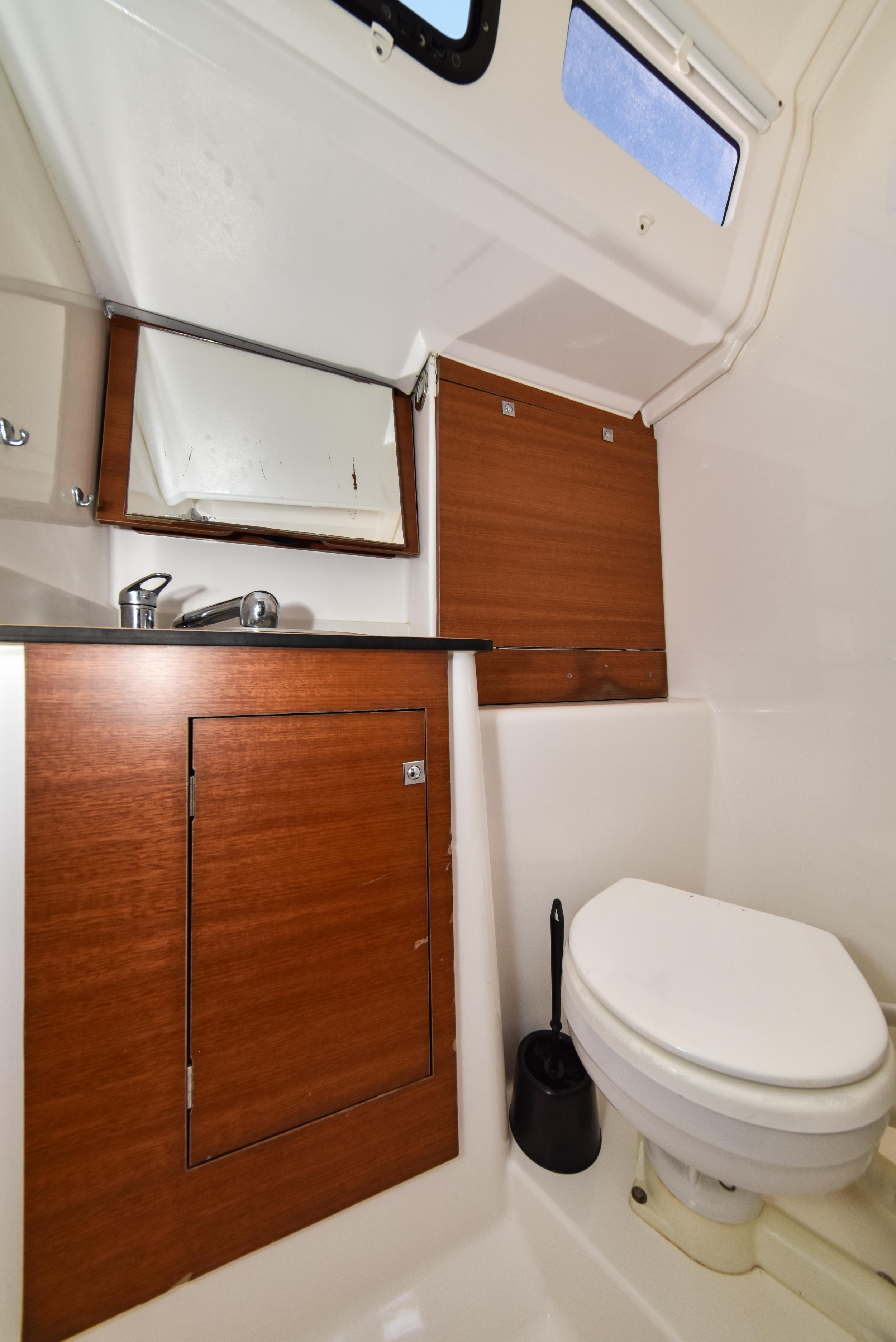 Dufour 350 GL — photo 15